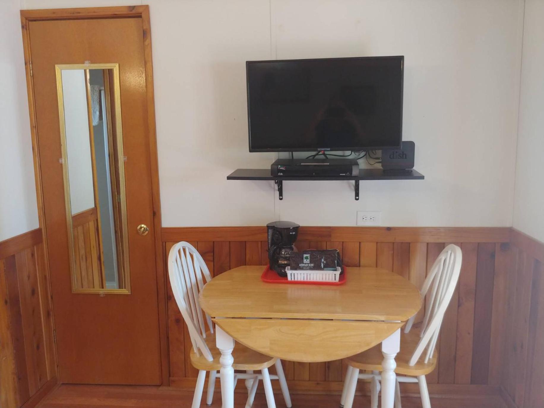 Top of the Hill RV Resort & Cabins photo 5