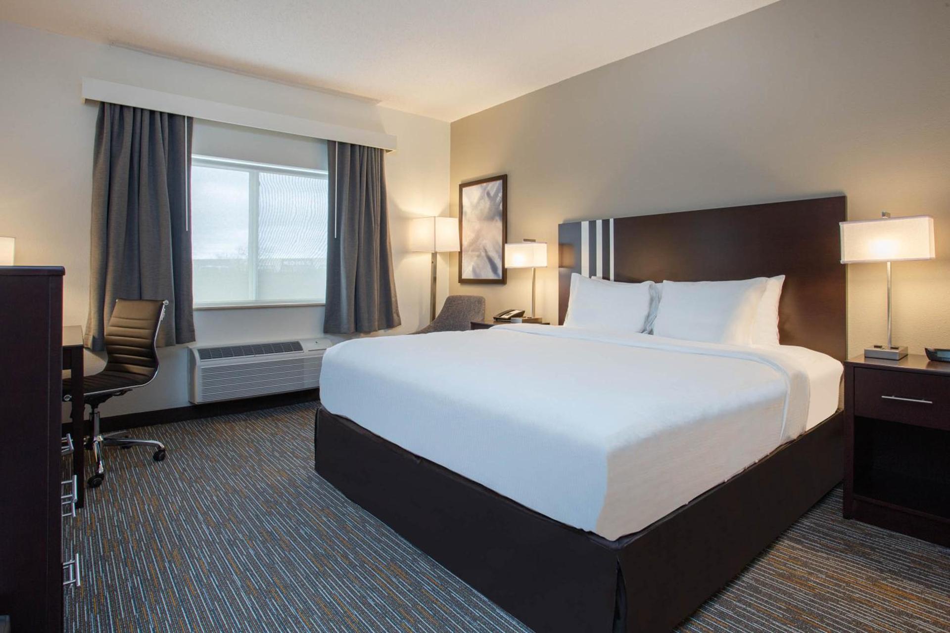 Wingate by Wyndham Gurnee photo 28