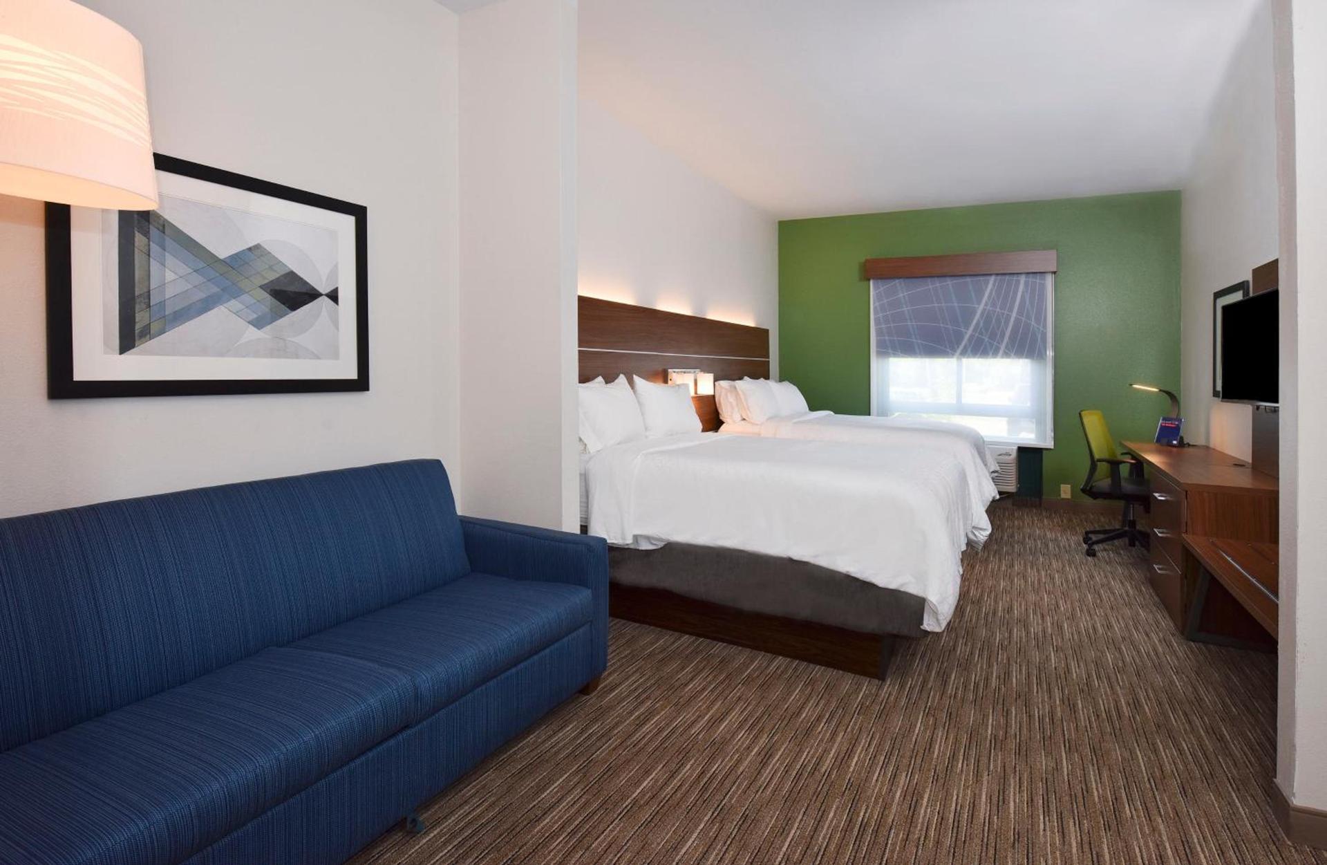 Holiday Inn Express Hotel & Suites Selma by IHG photo 39