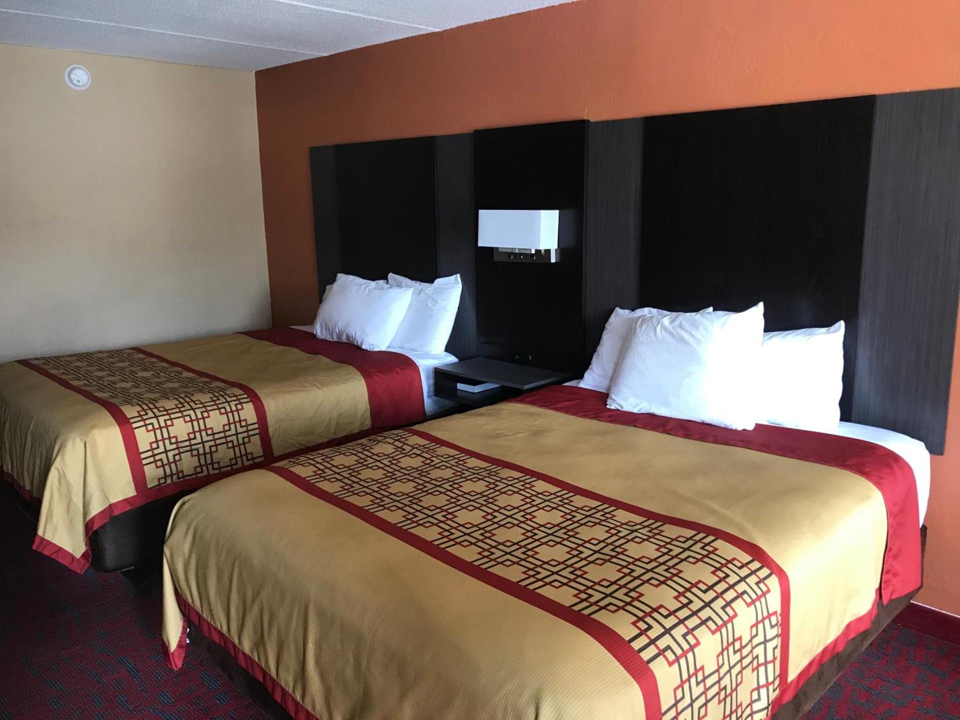 Conner Hill Motor Lodge photo 12