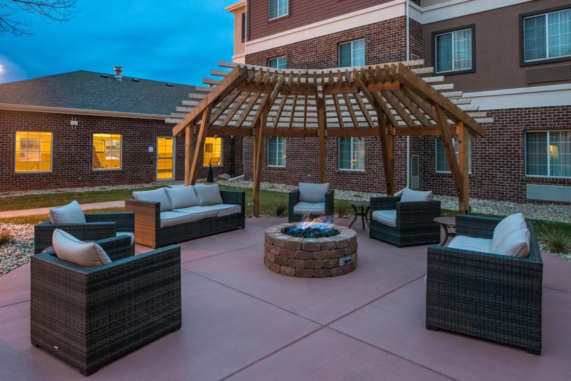 Staybridge Suites Sioux Falls at Empire Mall by IHG photo 20