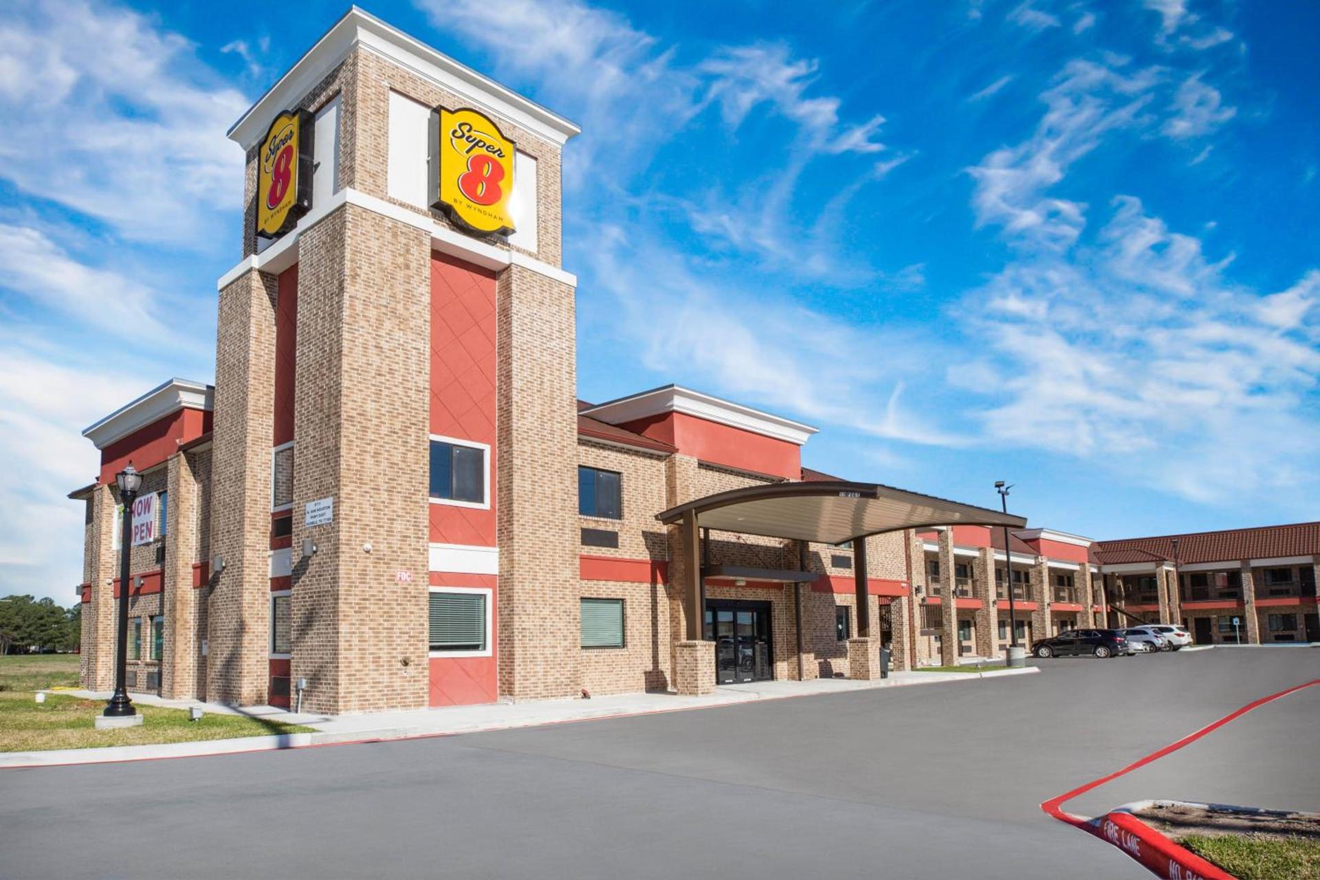 Super 8 by Wyndham Humble Houston Fallcreek photo 26