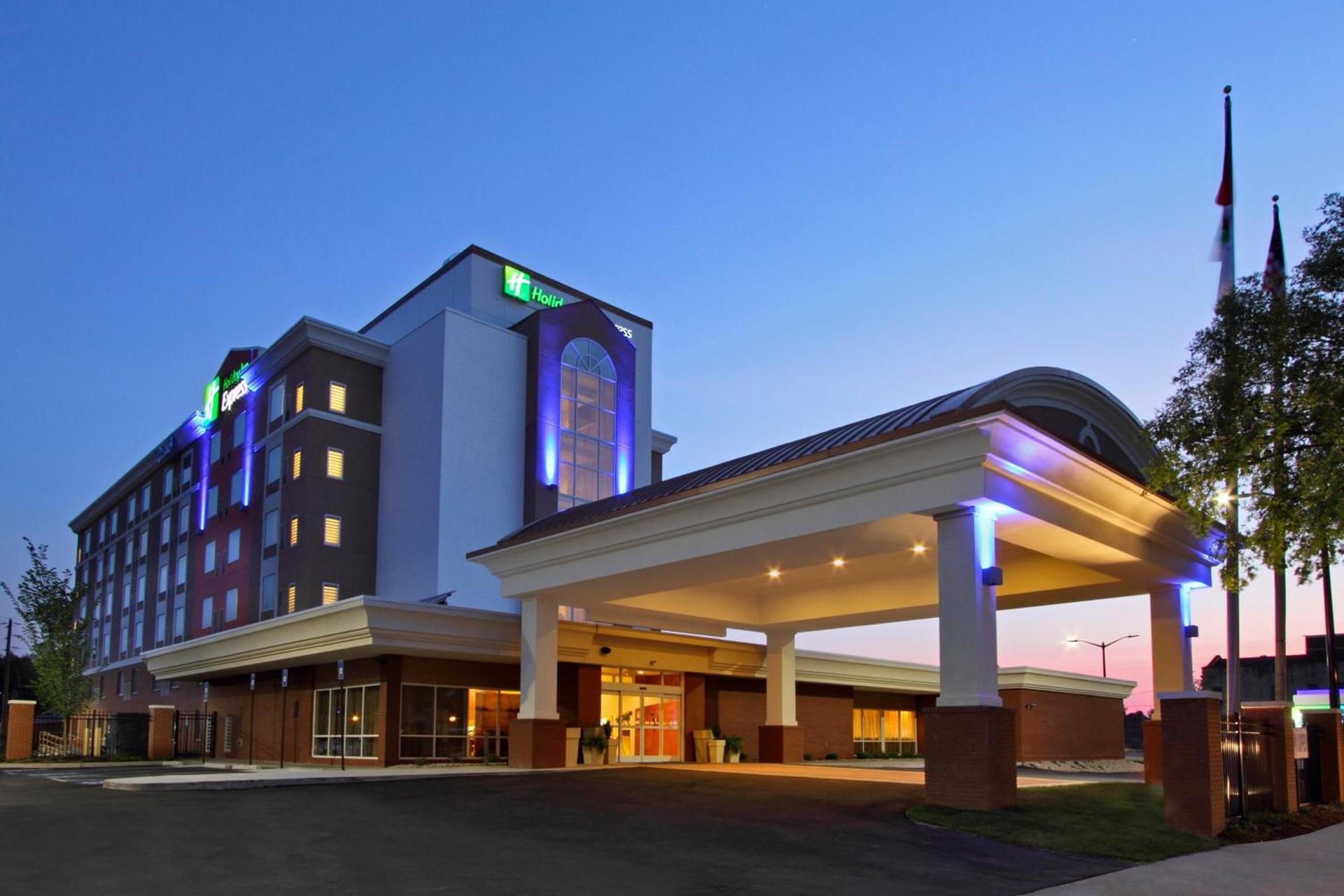 Holiday Inn Express Augusta Downtown by IHG photo 32