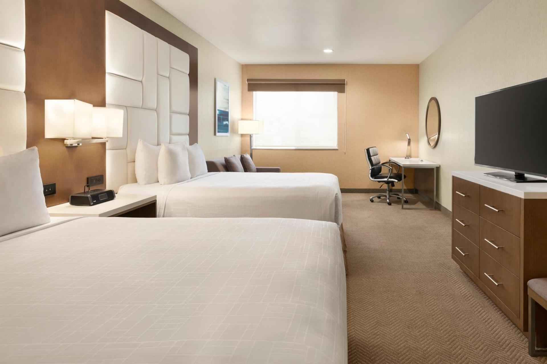 Wyndham Anaheim photo 58