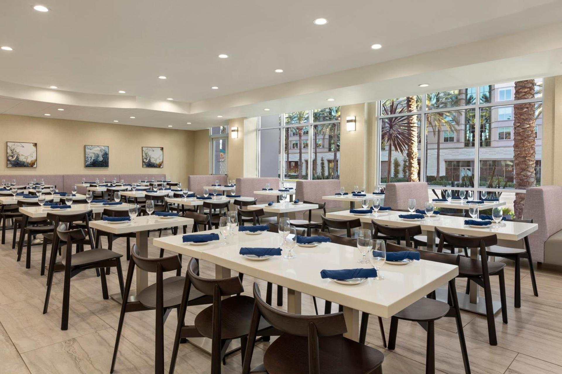 Wyndham Anaheim photo 39