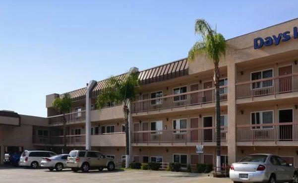 Days Inn by Wyndham Ontario Airport photo 19