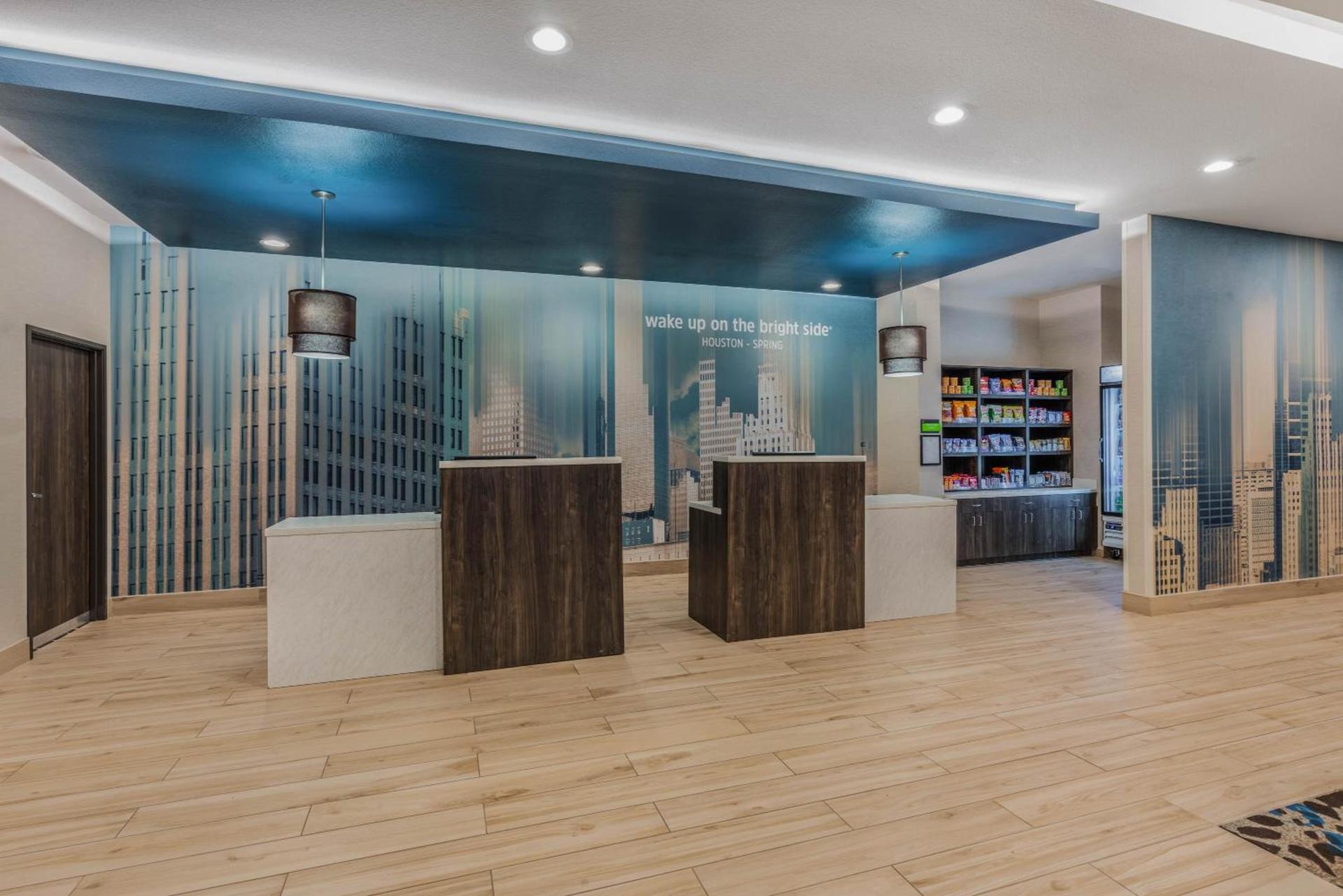 La Quinta Inn and Suites by Wyndham Houston Spring South photo 21