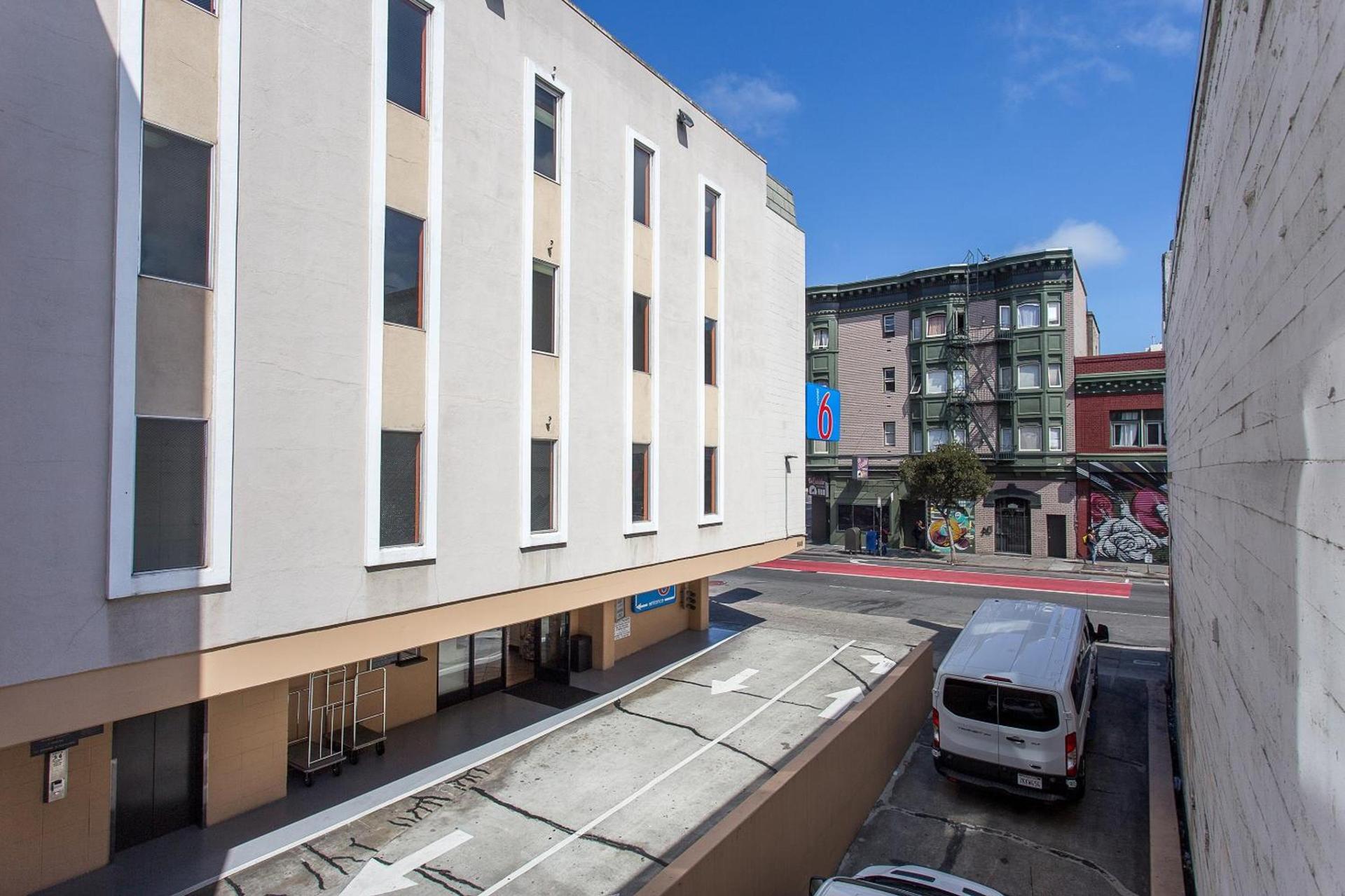 Cathedral Hill Hotel photo 61