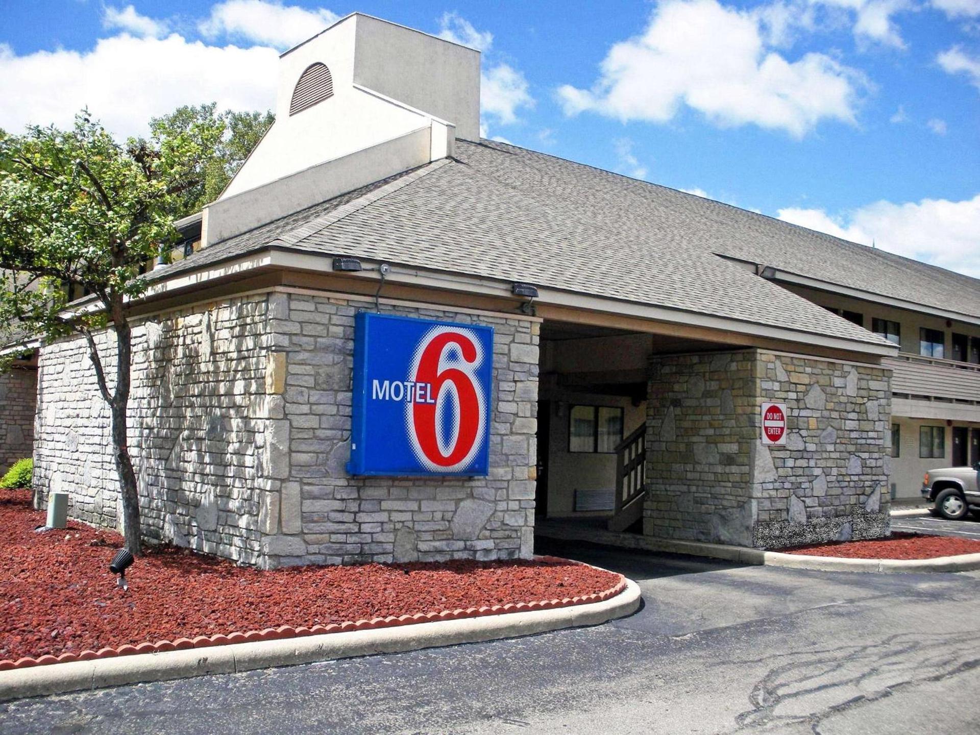 Motel 6-Dayton, OH - Englewood photo 3