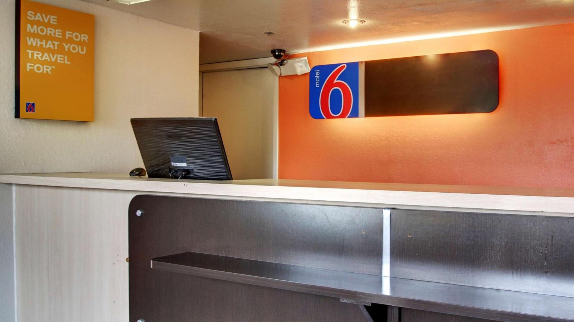 Motel 6-Des Moines, IA - North photo 6