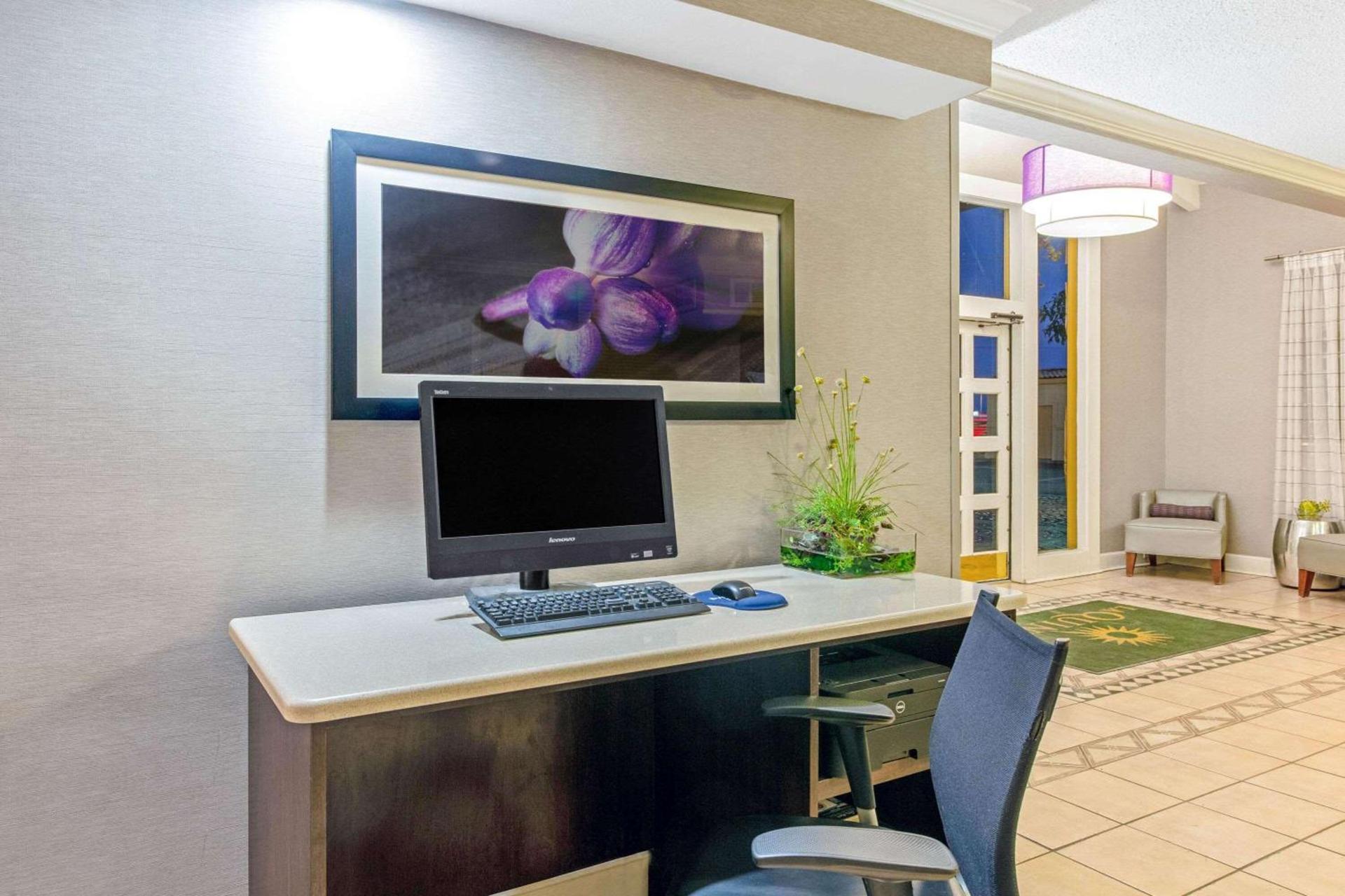 La Quinta Inn by Wyndham and Conference Center San Angelo photo 7