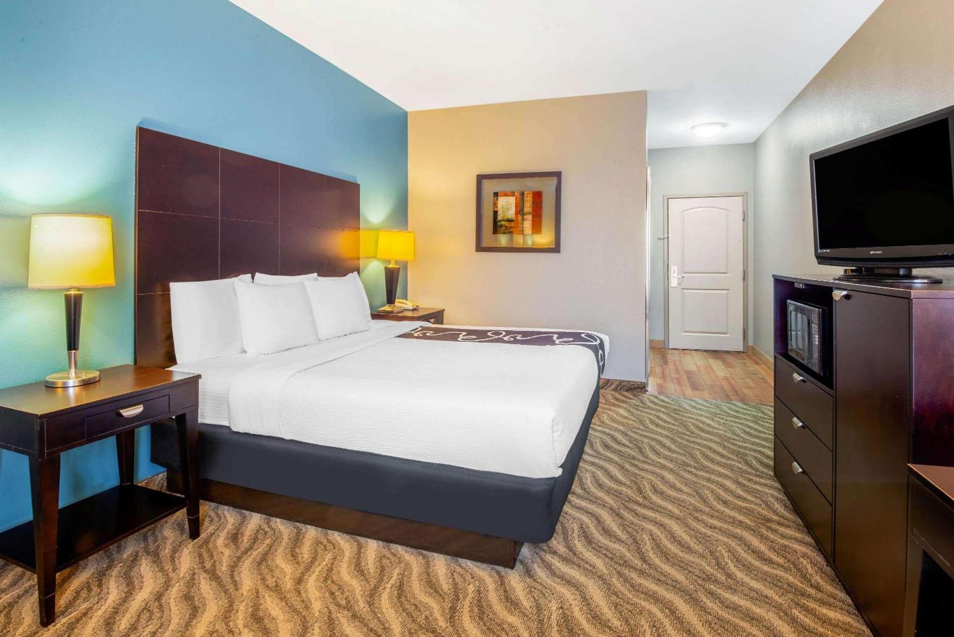 La Quinta by Wyndham Glen Rose photo 27