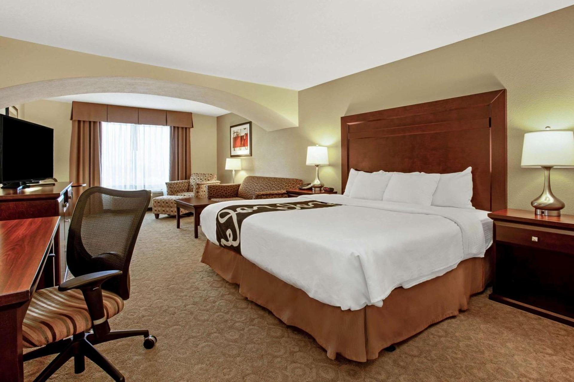 La Quinta by Wyndham Bismarck photo 29