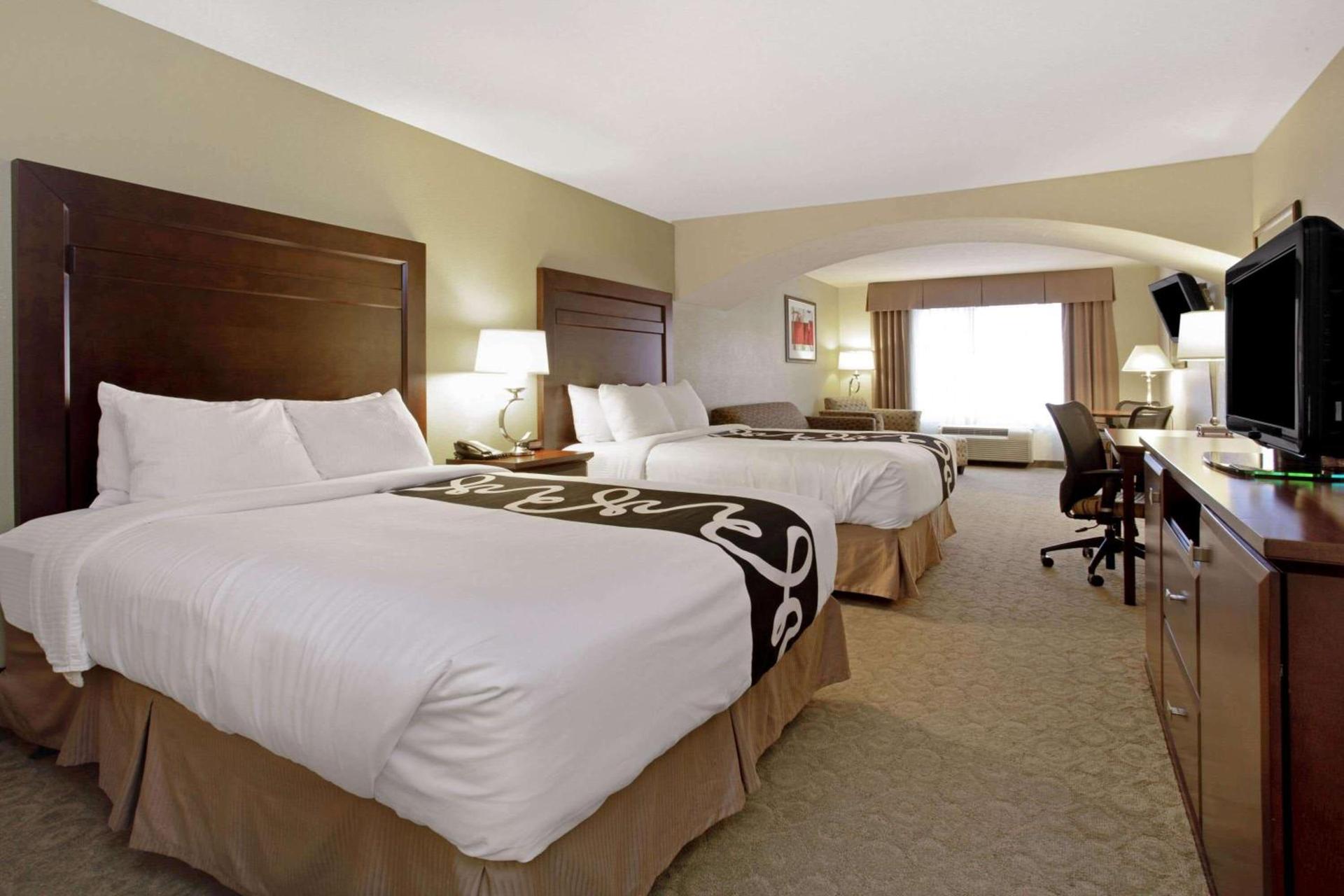 La Quinta by Wyndham Bismarck photo 32