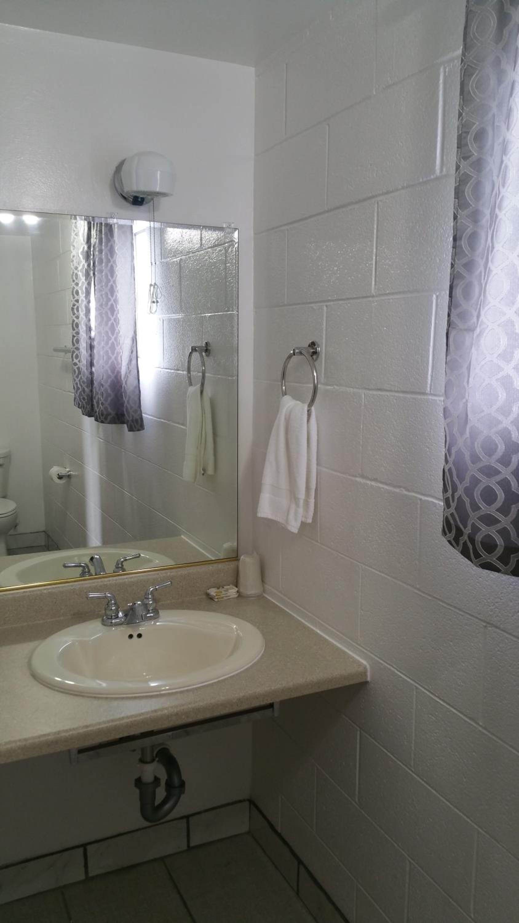 Thunder Bird Motel photo 24
