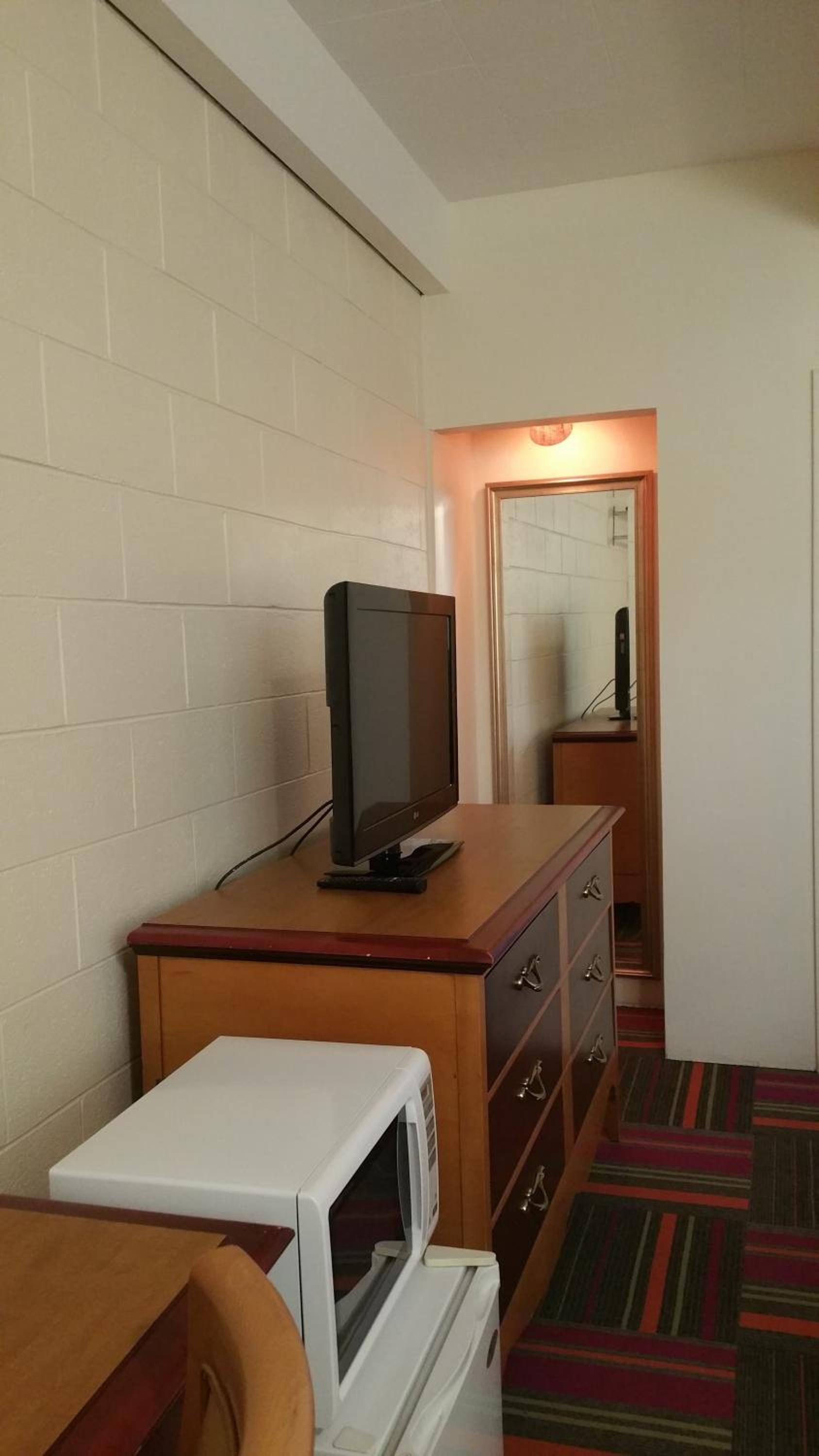 Thunder Bird Motel photo 35