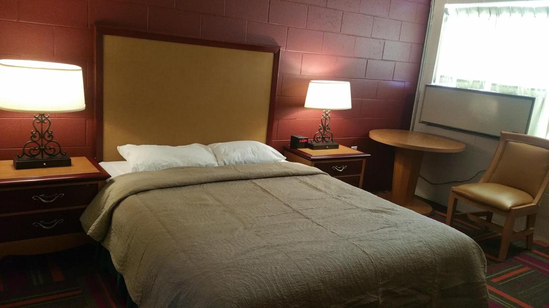 Thunder Bird Motel photo 36