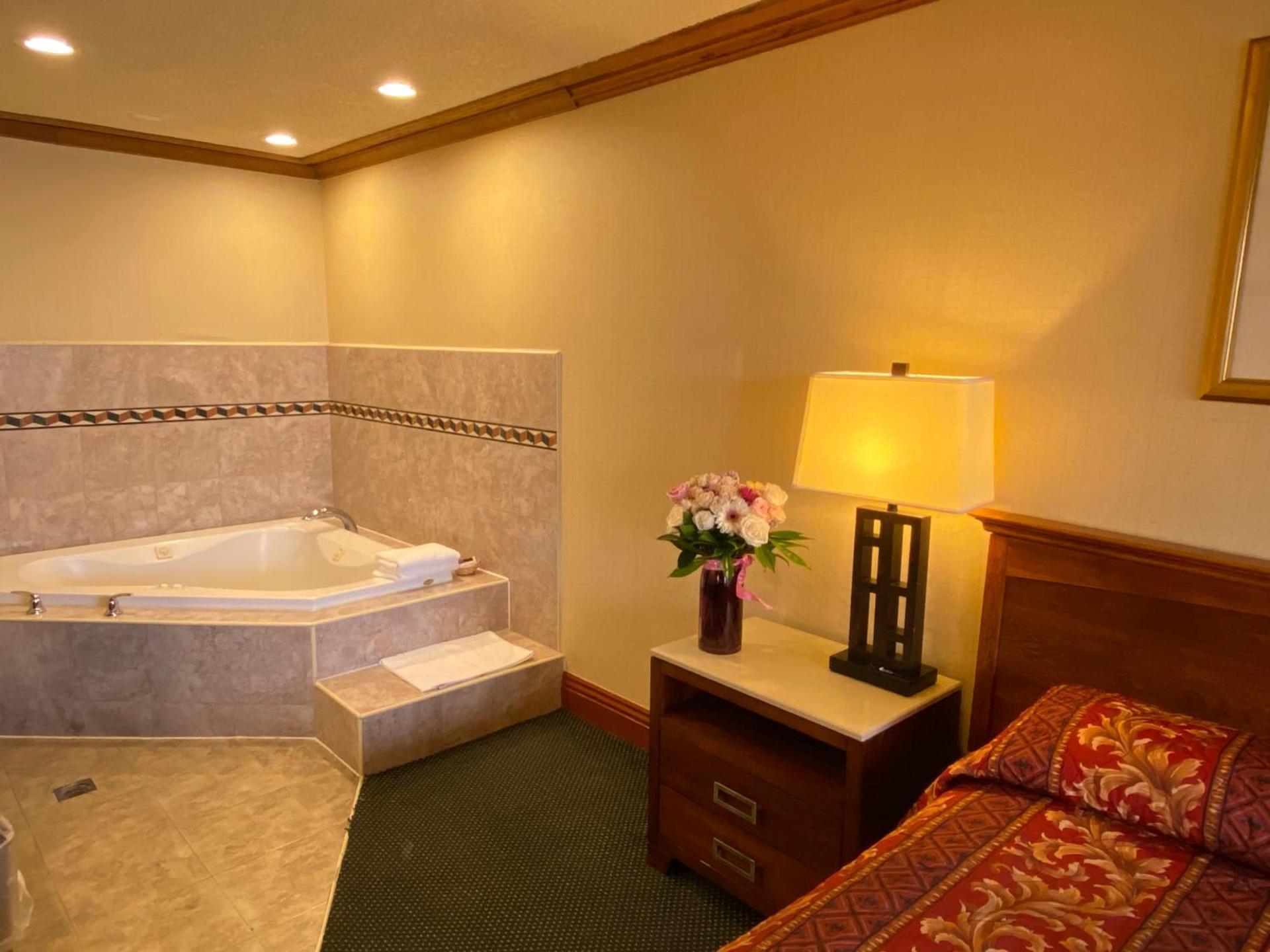 New Century Inn photo 14