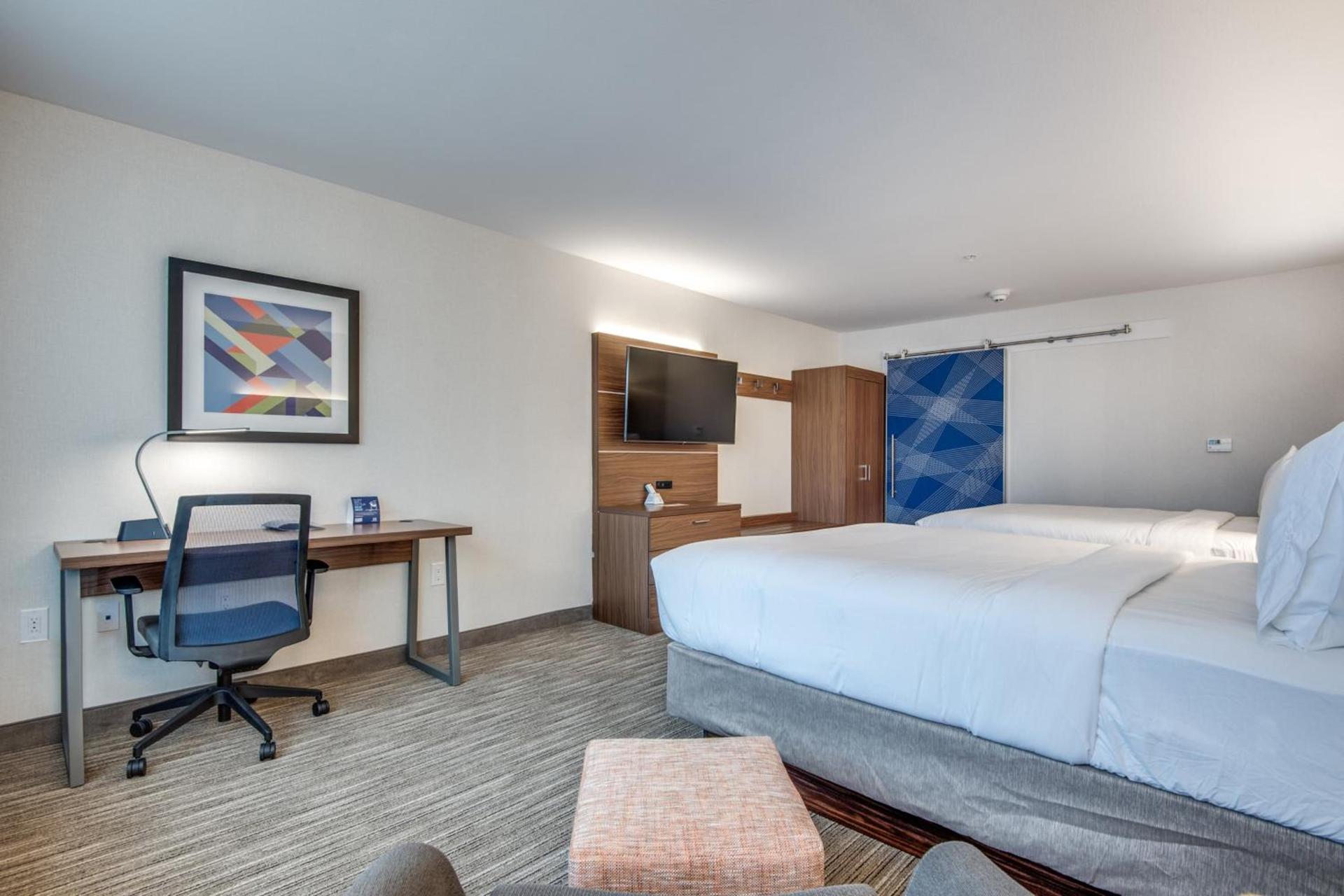 Holiday Inn Express & Suites Dallas North - Addison by IHG photo 57