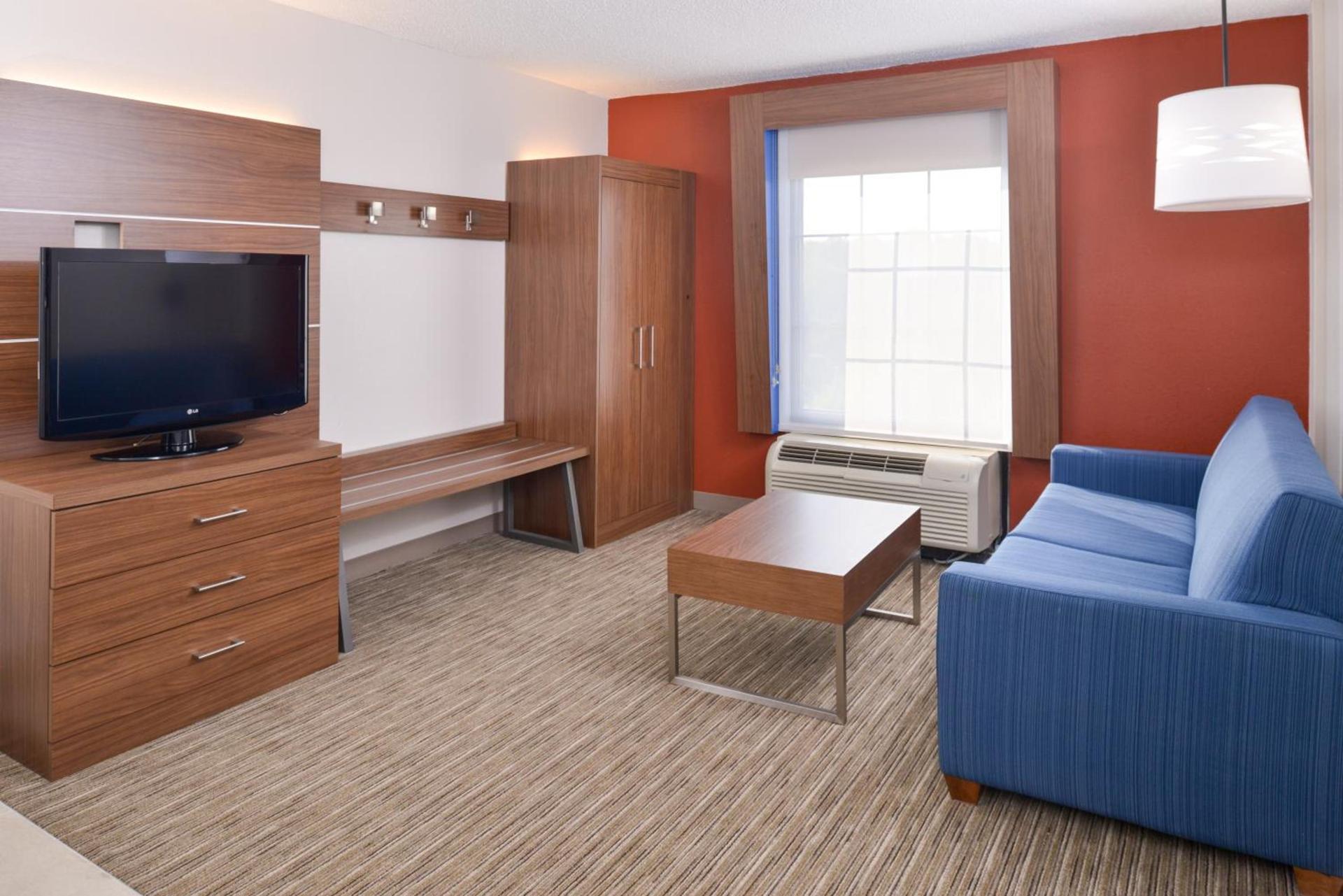 Holiday Inn Express Towson- Baltimore North by IHG photo 50