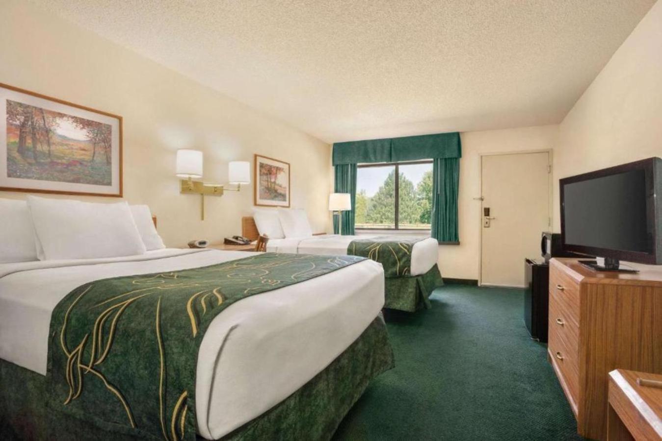Travelodge by Wyndham Morrill photo 19