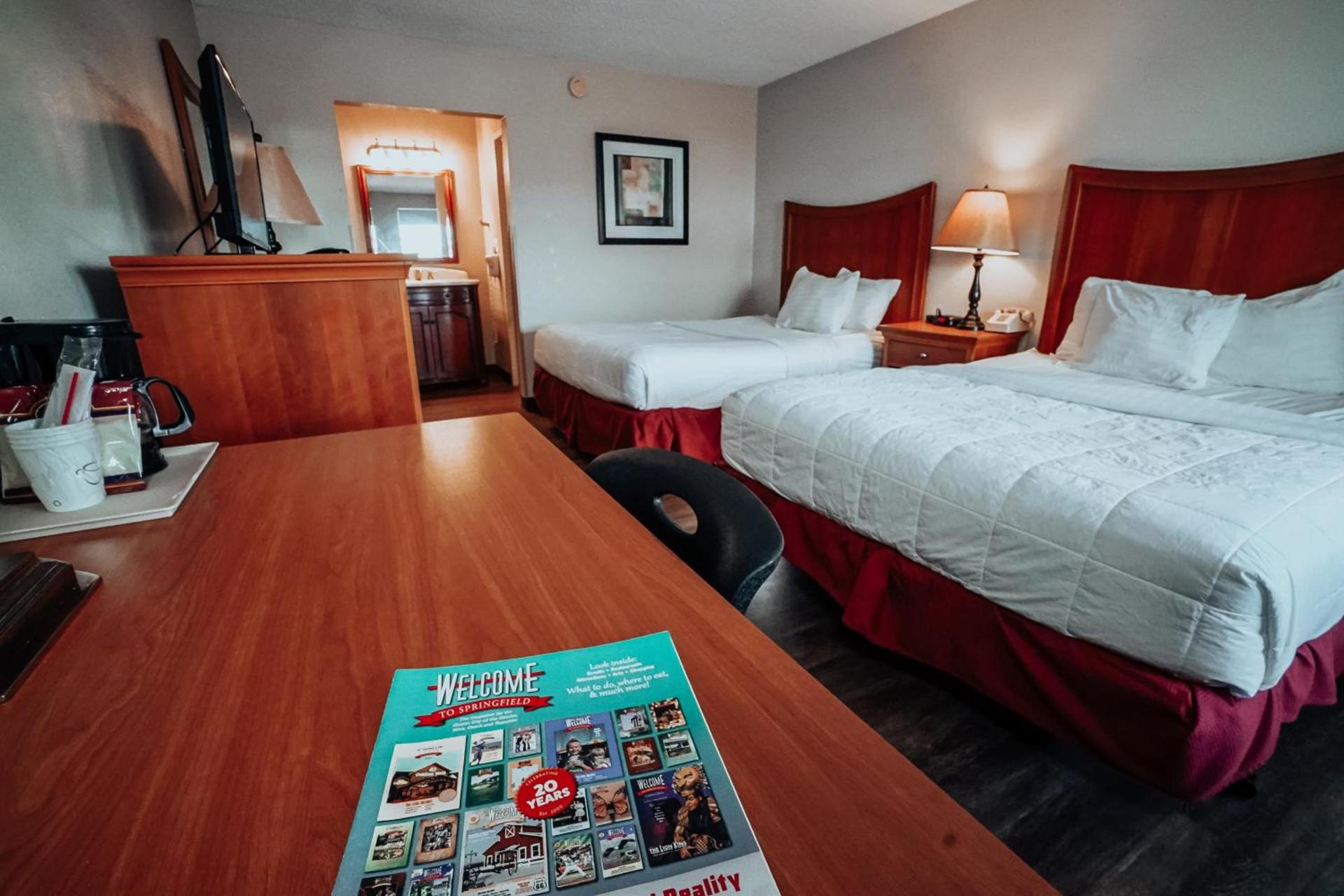 Lamplighter Inn and Suites - North photo 5