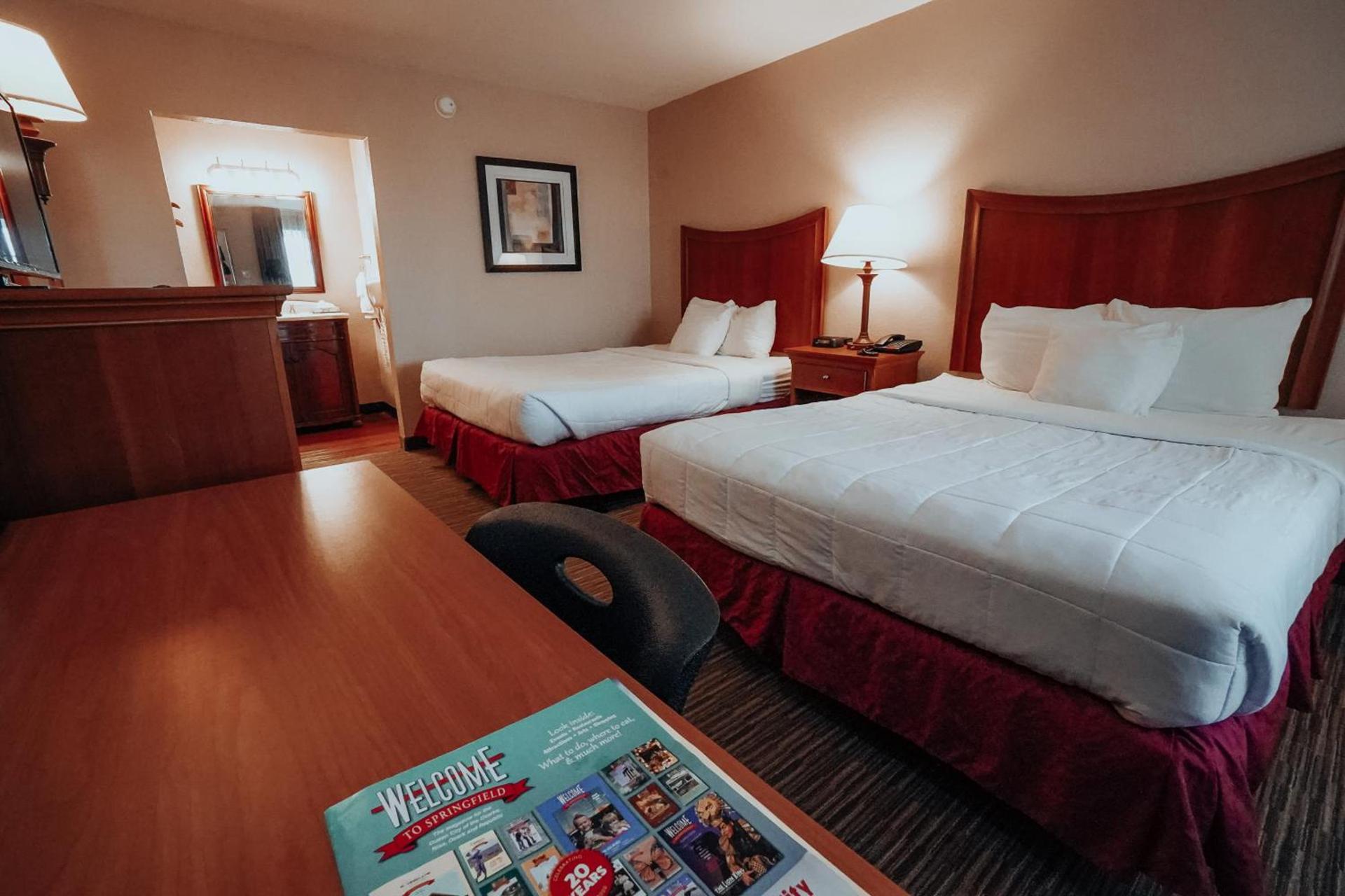 Lamplighter Inn and Suites - North photo 2