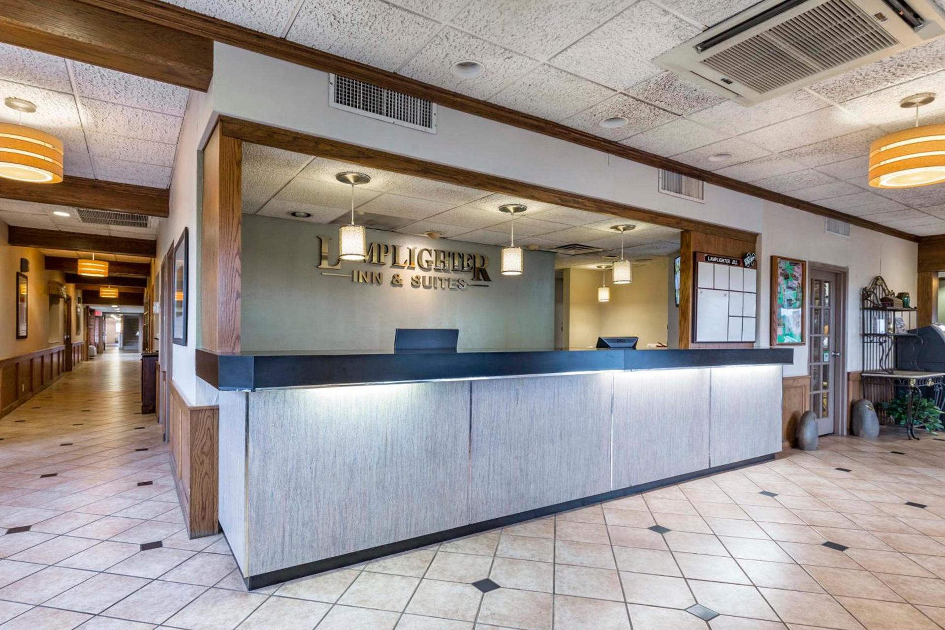 Lamplighter Inn and Suites - North photo 15