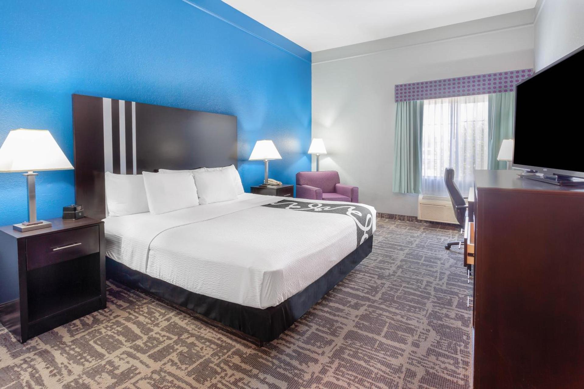 La Quinta by Wyndham Kerrville photo 7