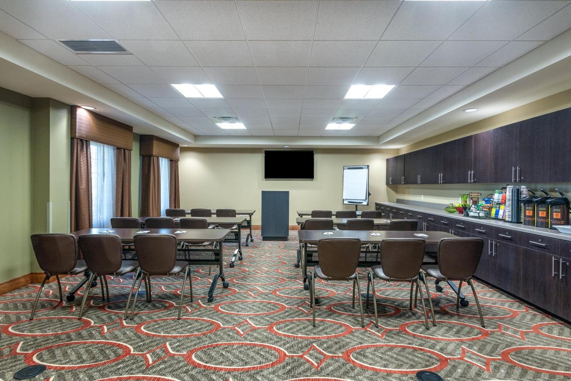 Staybridge Suites Eau Claire - Altoona by IHG photo 66