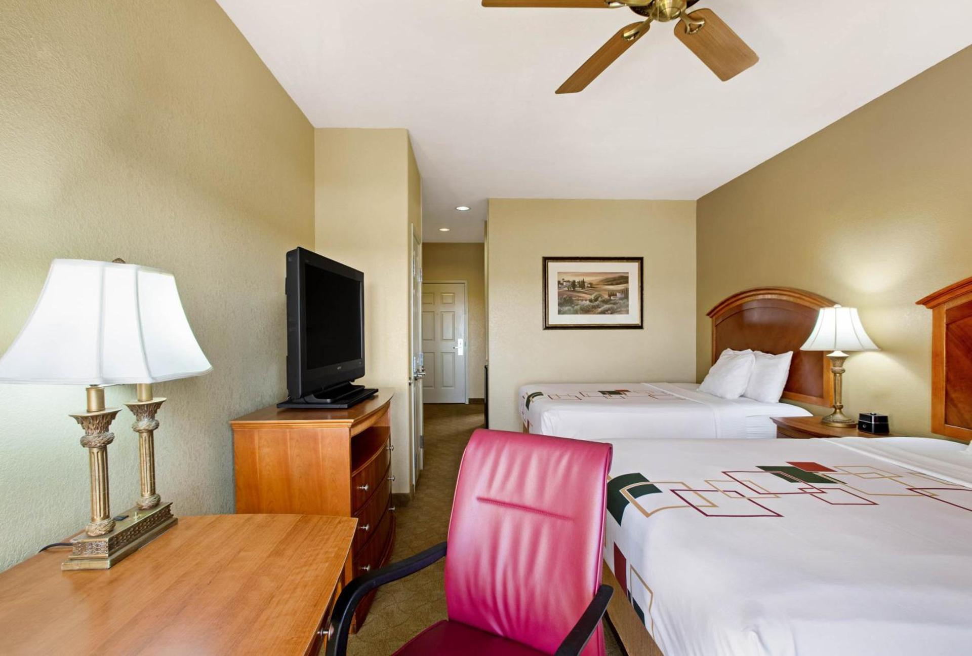 La Quinta by Wyndham Marble Falls photo 25