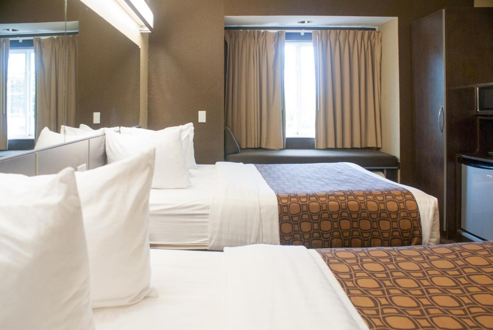 Microtel Inn & Suites by Wyndham Jacksonville Airport photo 40