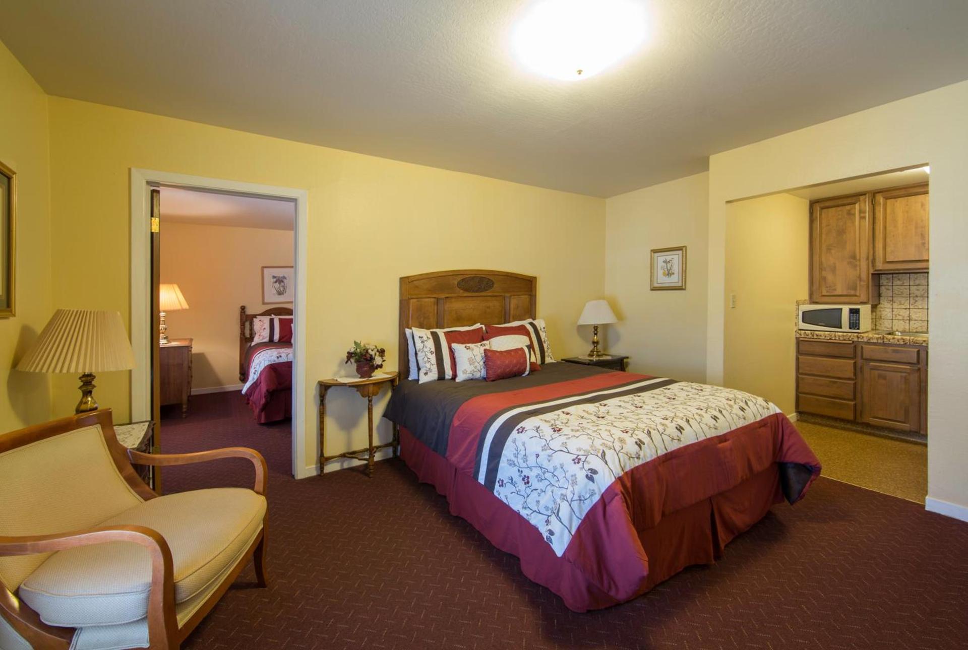 Historic Cary House Hotel photo 6