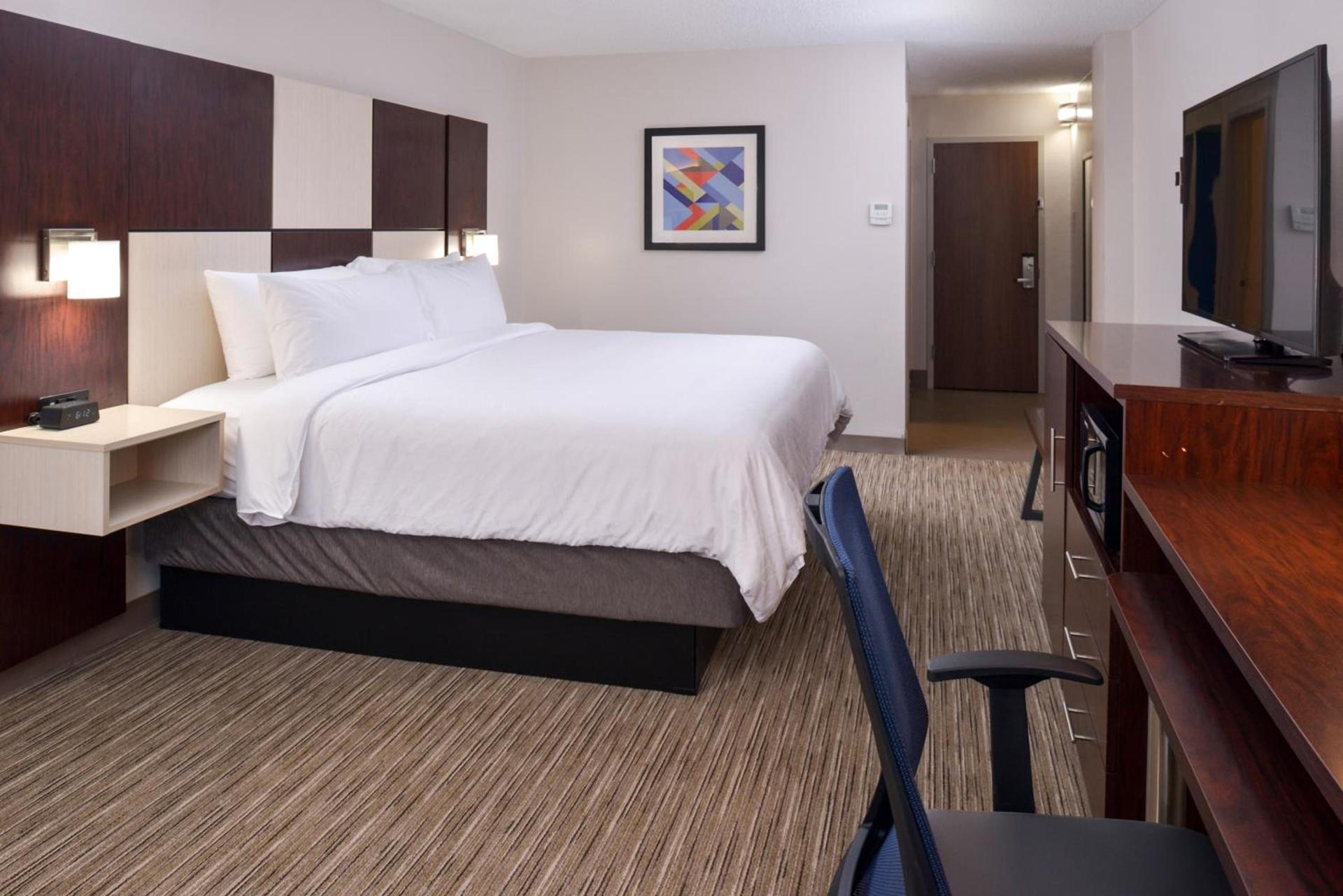 Holiday Inn Express Towson- Baltimore North by IHG photo 5
