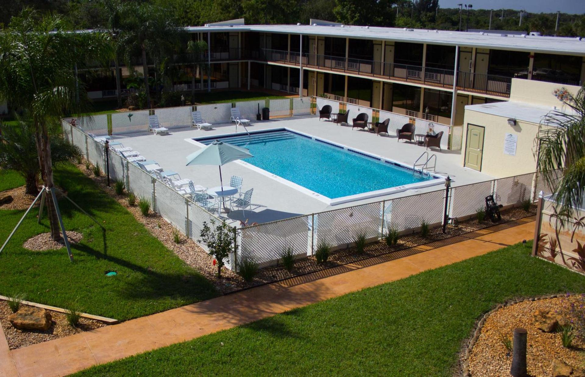 At Home Inn - Fort Pierce photo 19