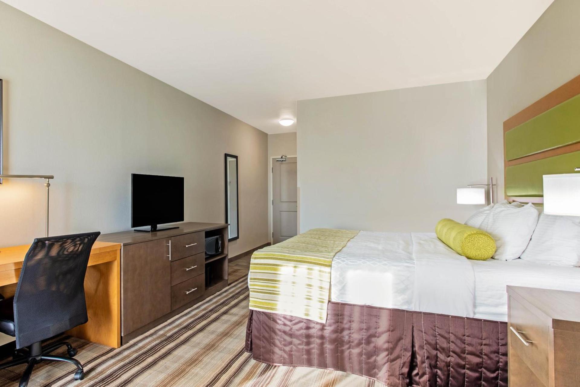 La Quinta by Wyndham Paducah photo 9