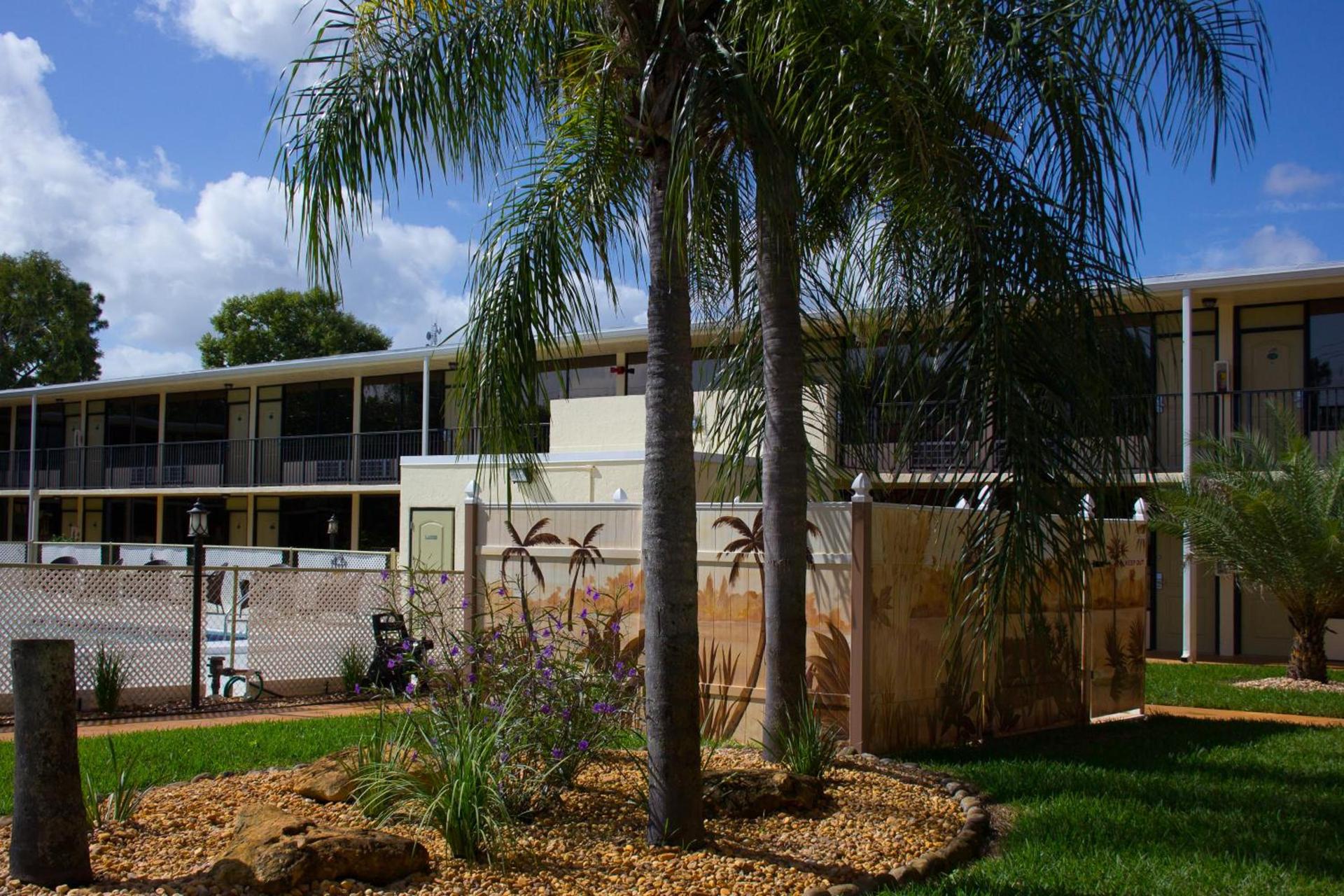 At Home Inn - Fort Pierce photo 35