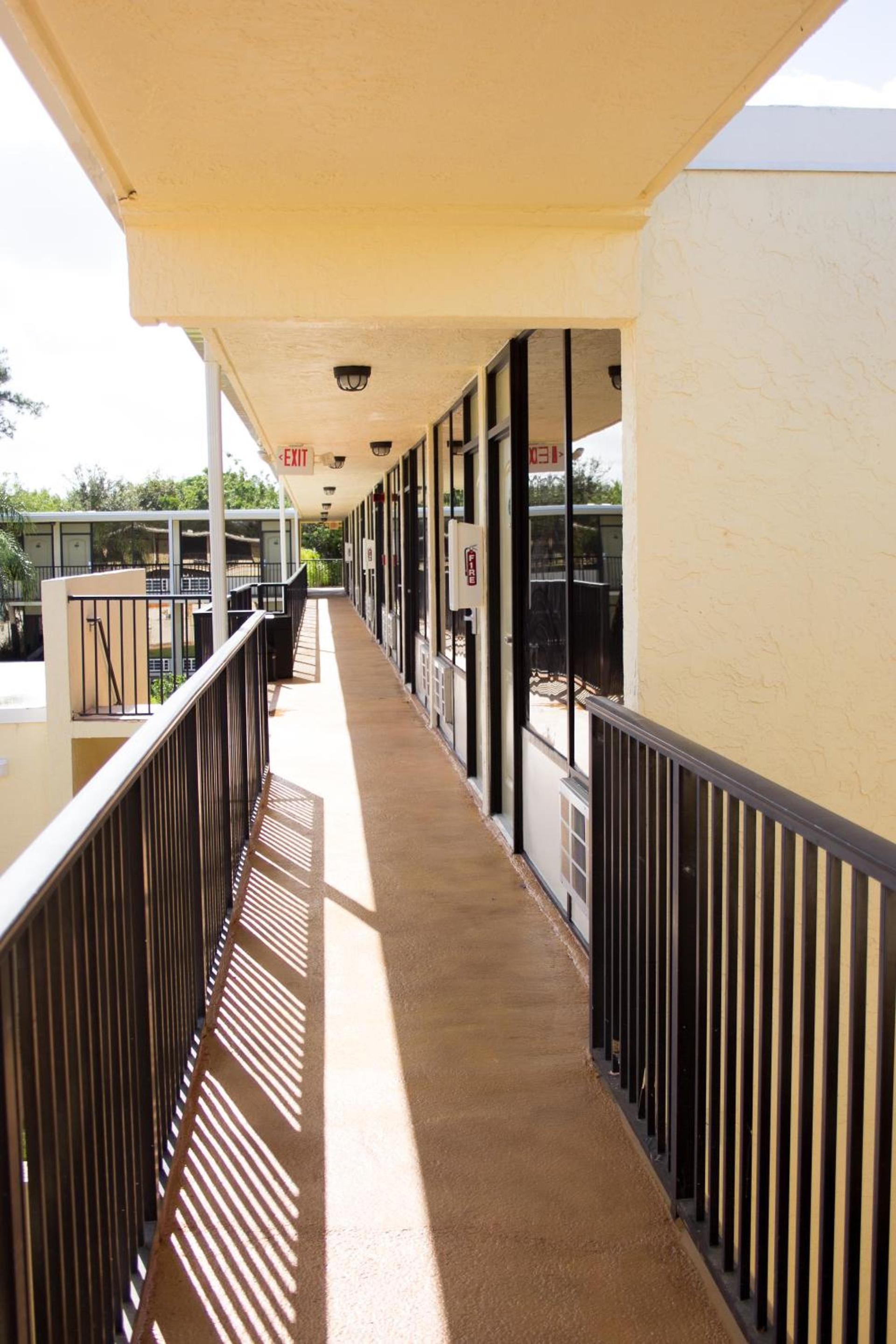 At Home Inn - Fort Pierce photo 25