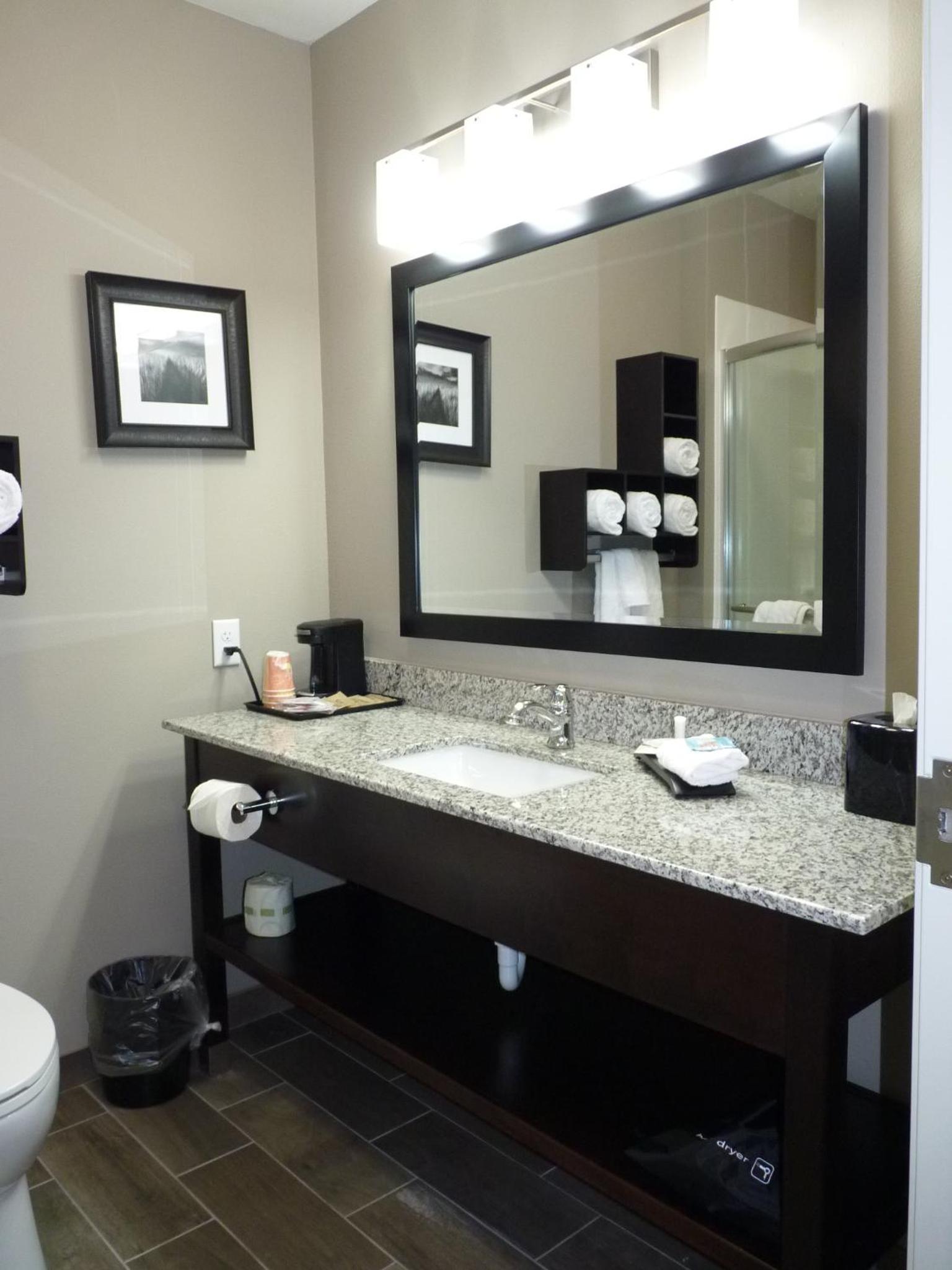 La Quinta by Wyndham Paducah photo 19