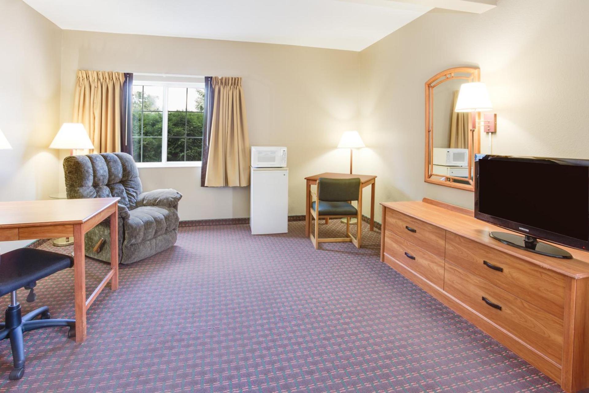 MainStay Suites LeClaire - Quad Cities photo 14