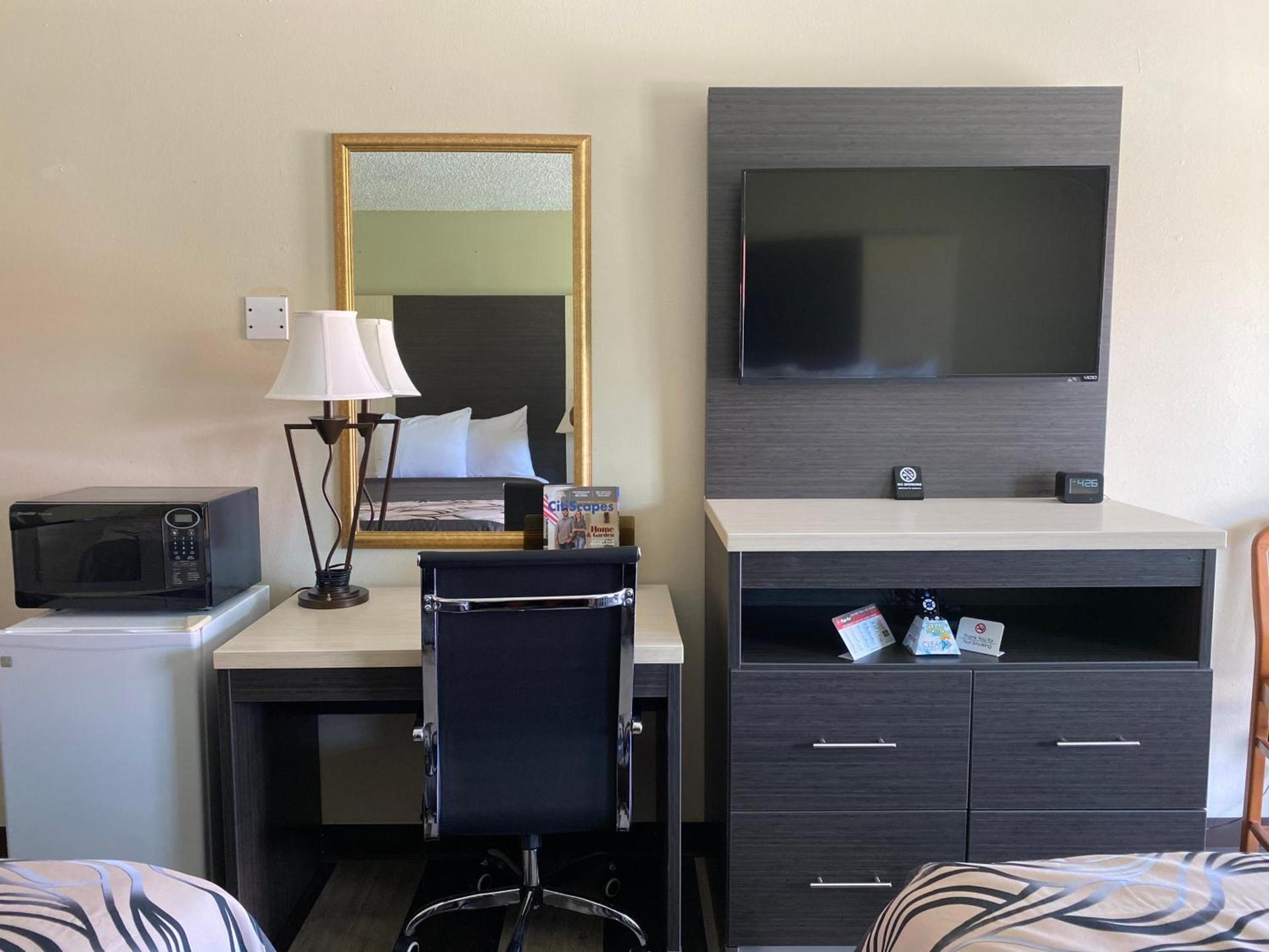 Regency 7 Motel photo 38