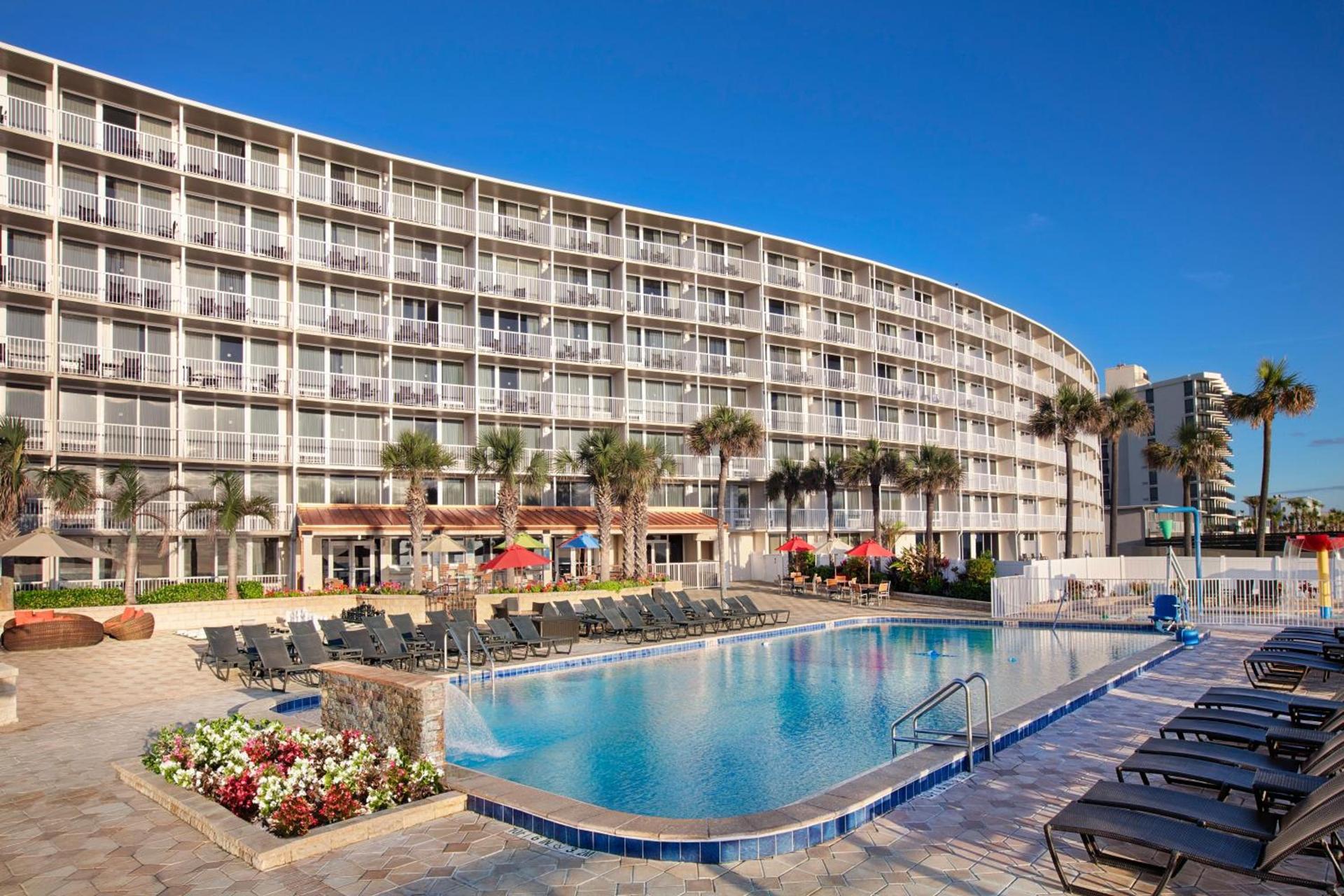 Holiday Inn Resort Daytona Beach Oceanfront by IHG photo 2