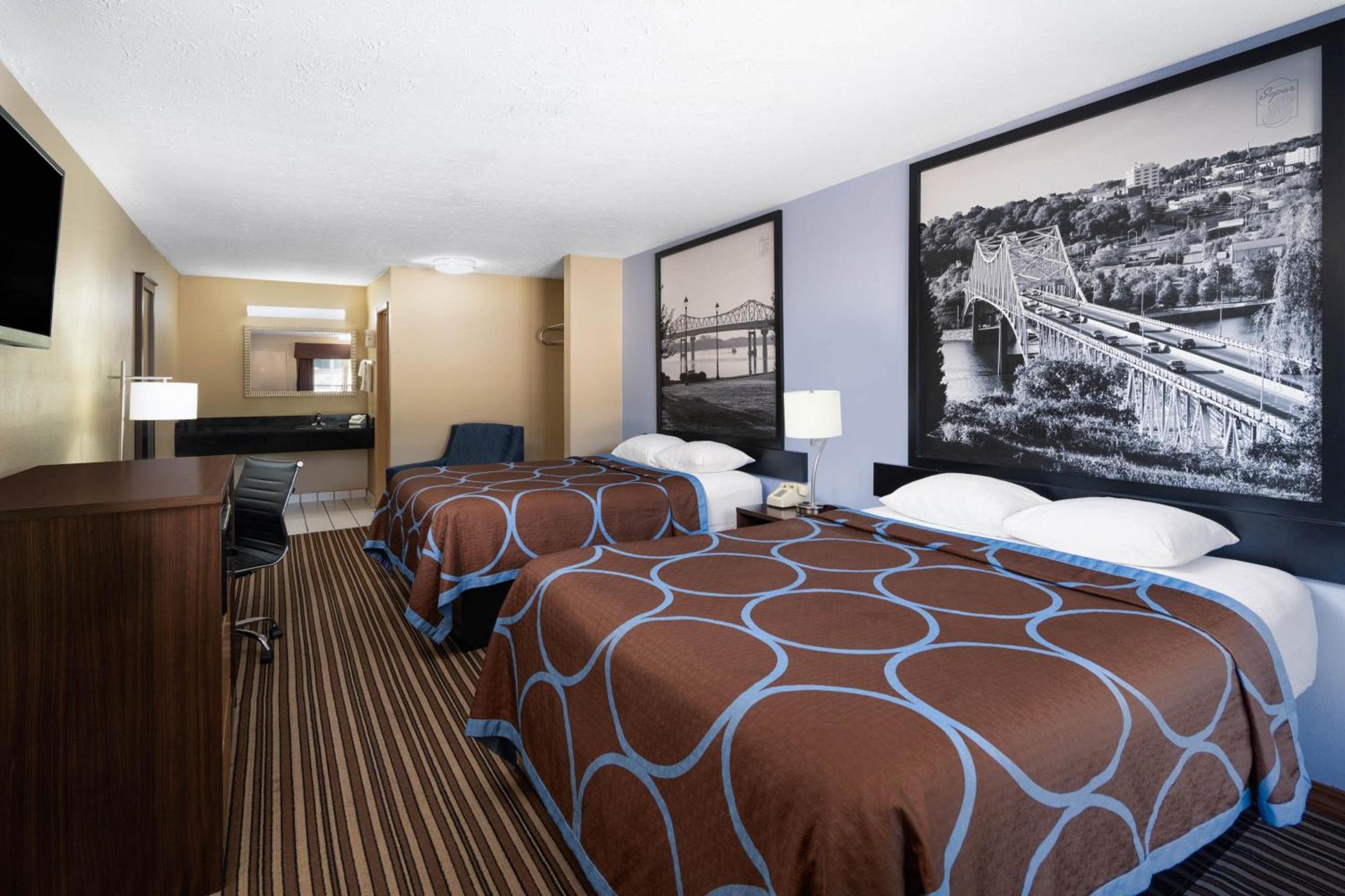 Super 8 by Wyndham Gadsden AL photo 26