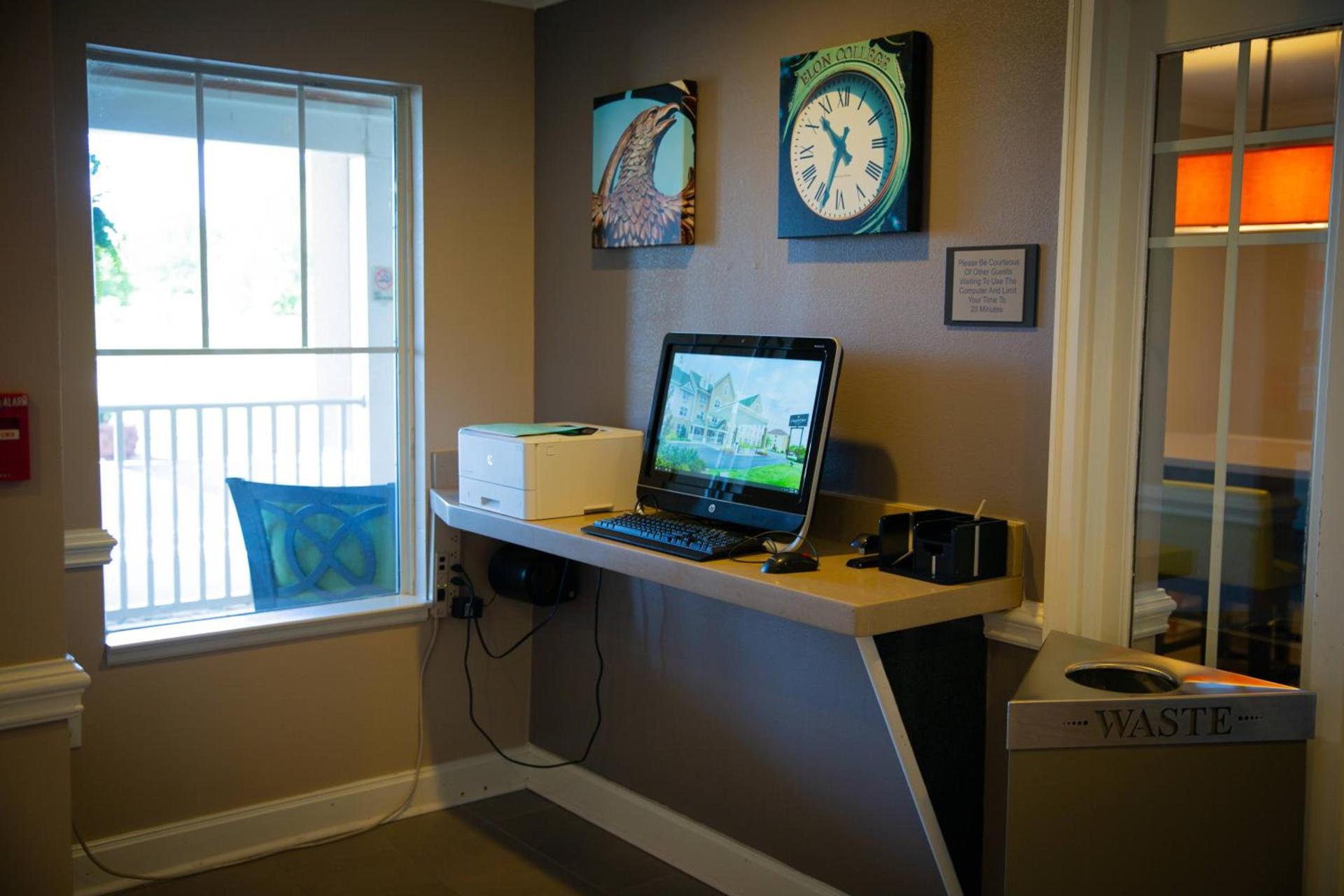 Country Inn & Suites by Radisson, Burlington Elon , NC photo 15