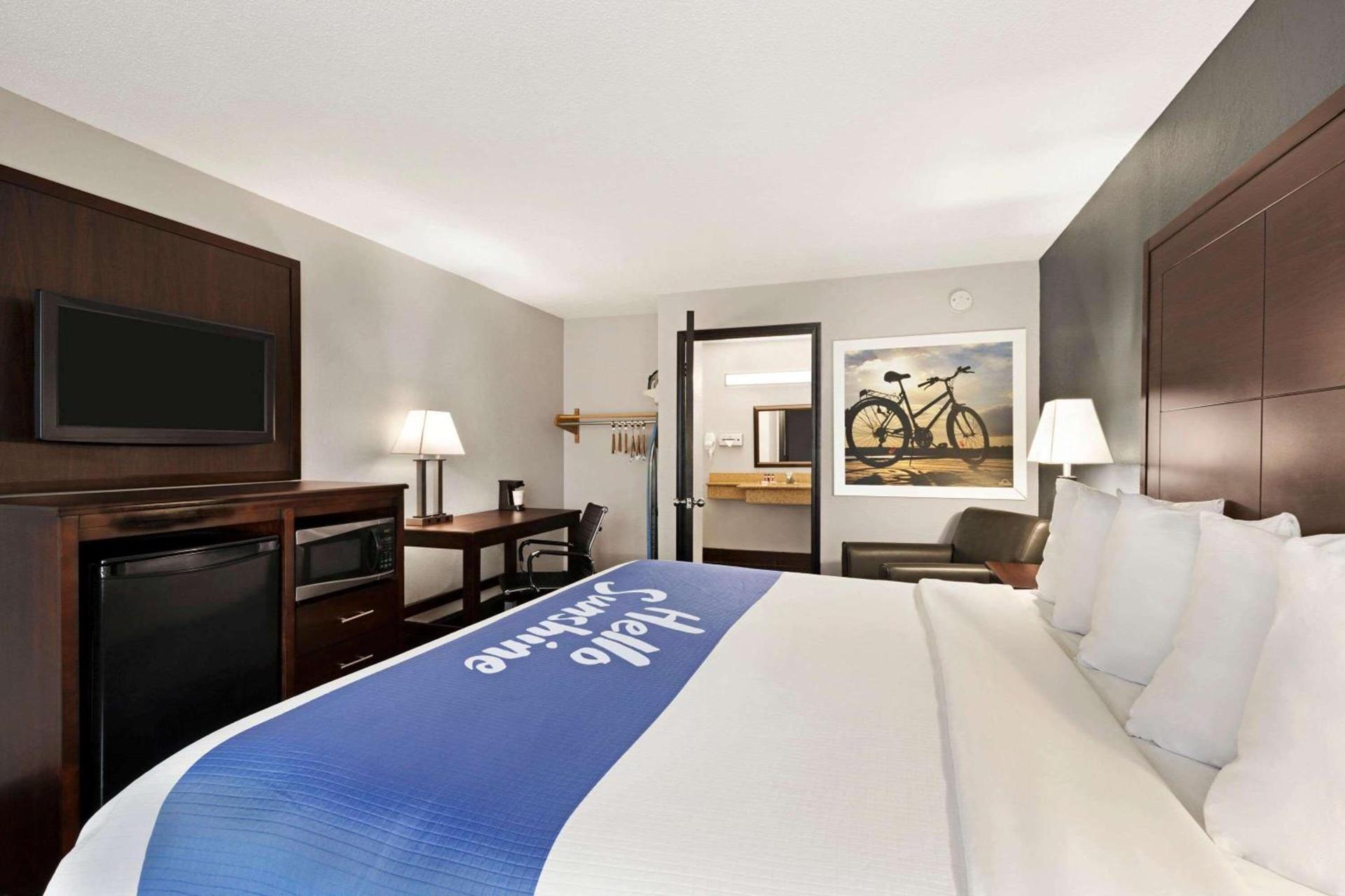 Days Inn by Wyndham Rock Hill photo 13