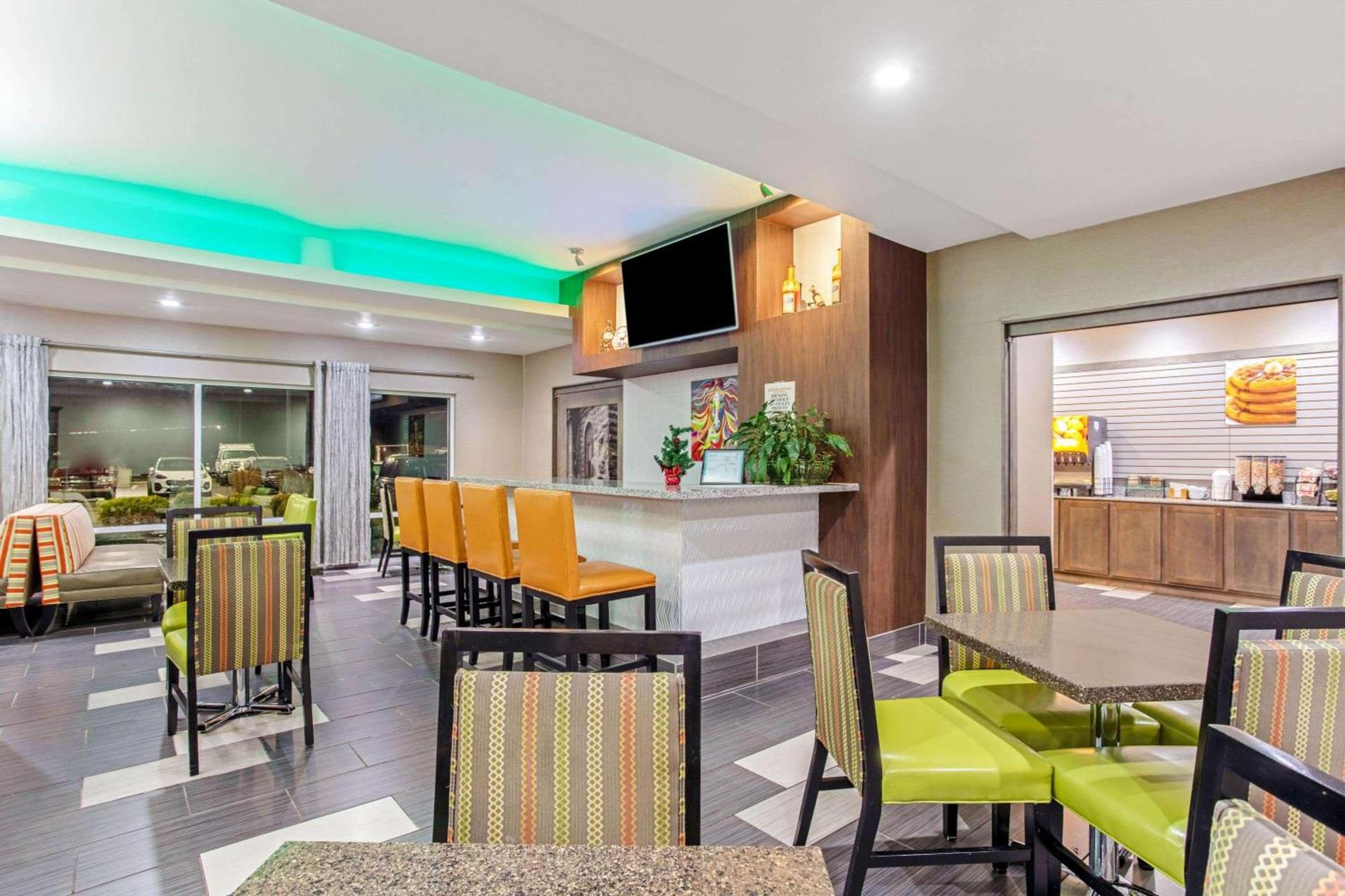 La Quinta by Wyndham Paducah photo 53
