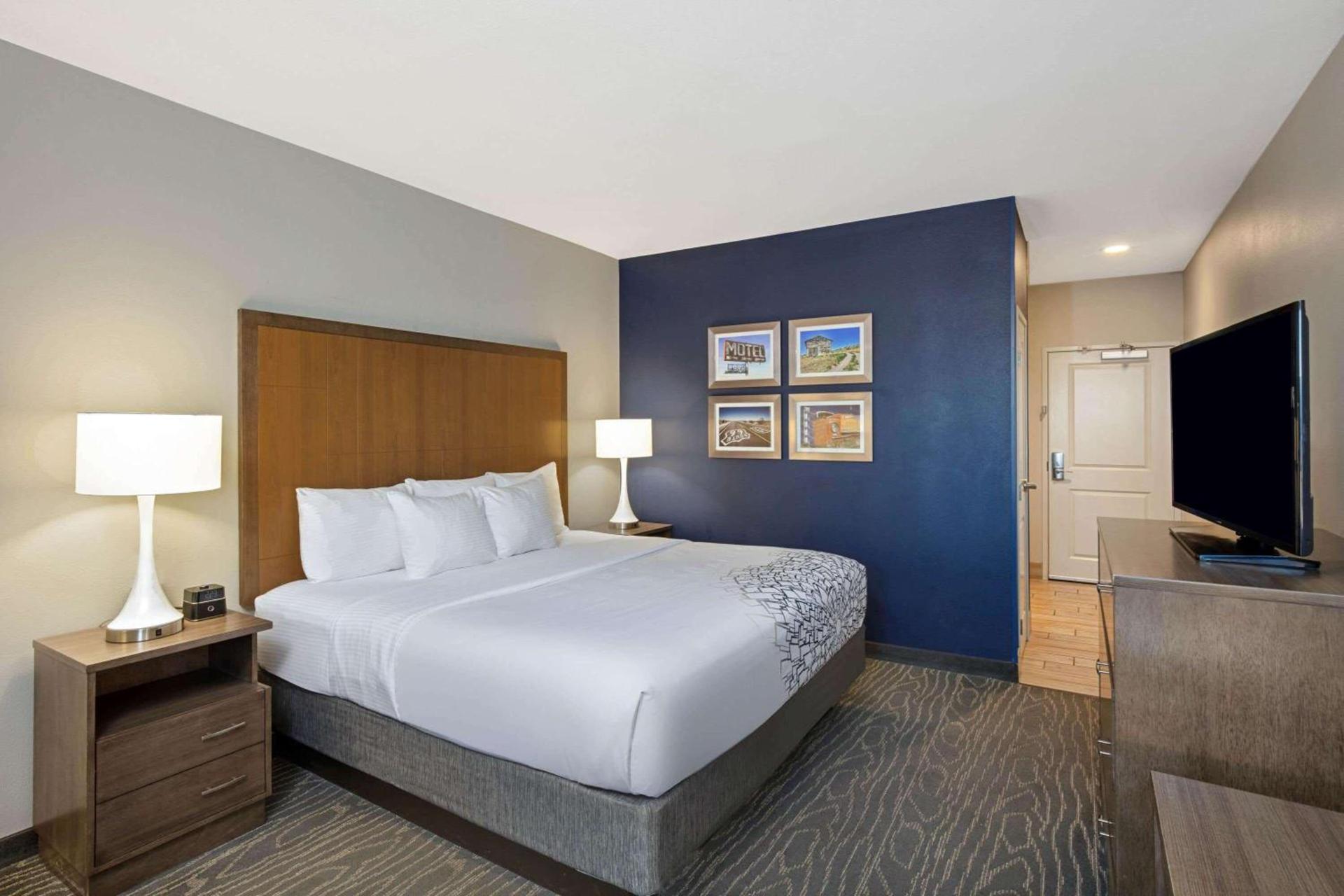 La Quinta by Wyndham Kingman photo 28