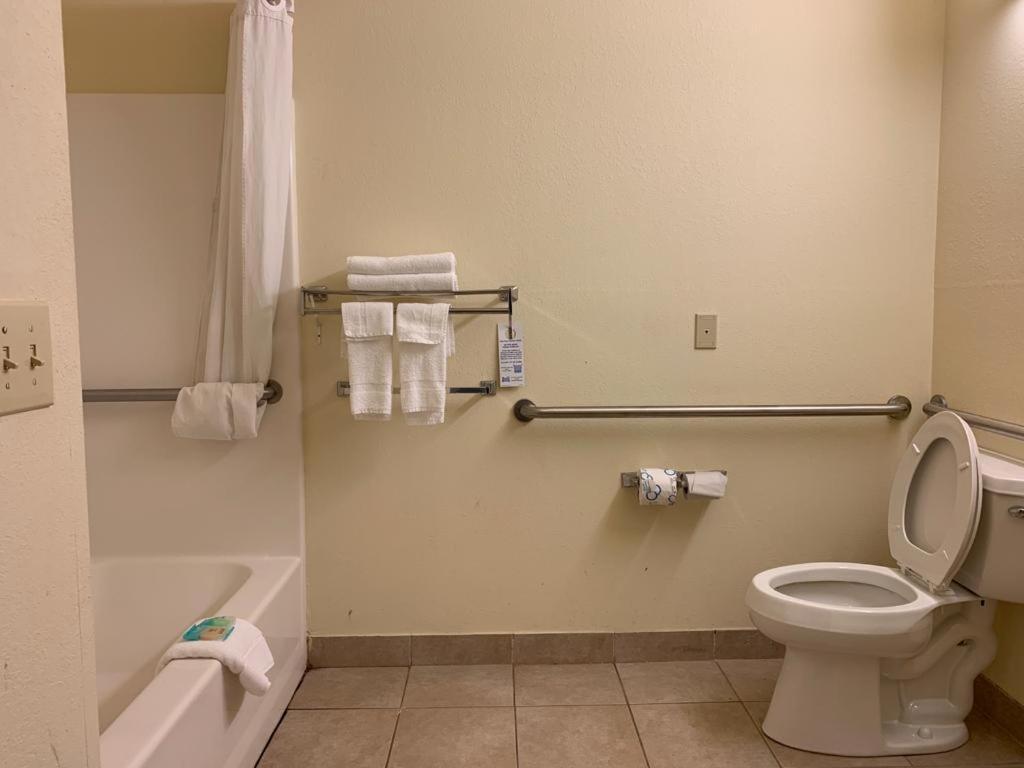 Rincon Inn and Suites photo 14