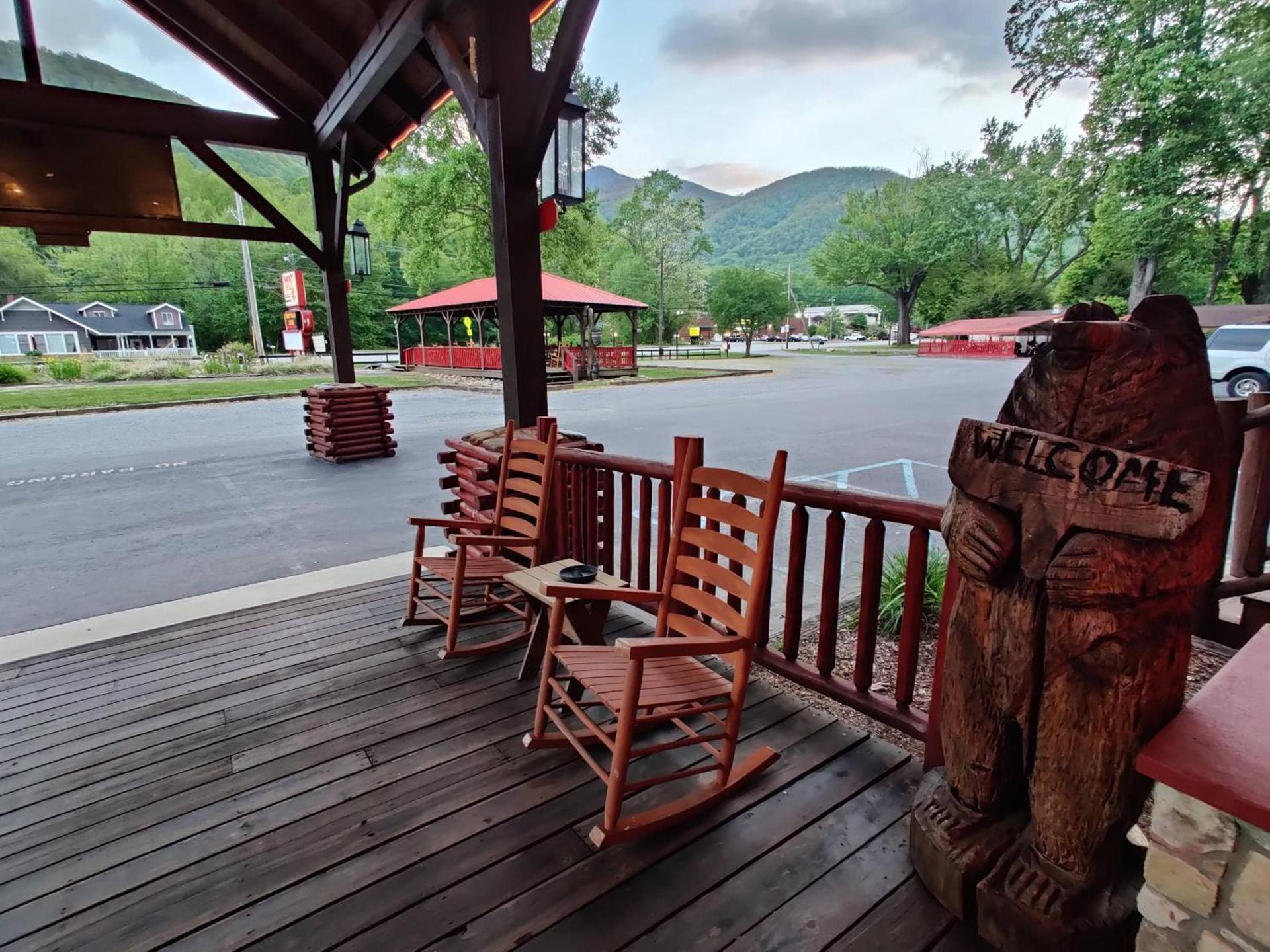 Smoky Falls Lodge photo 14
