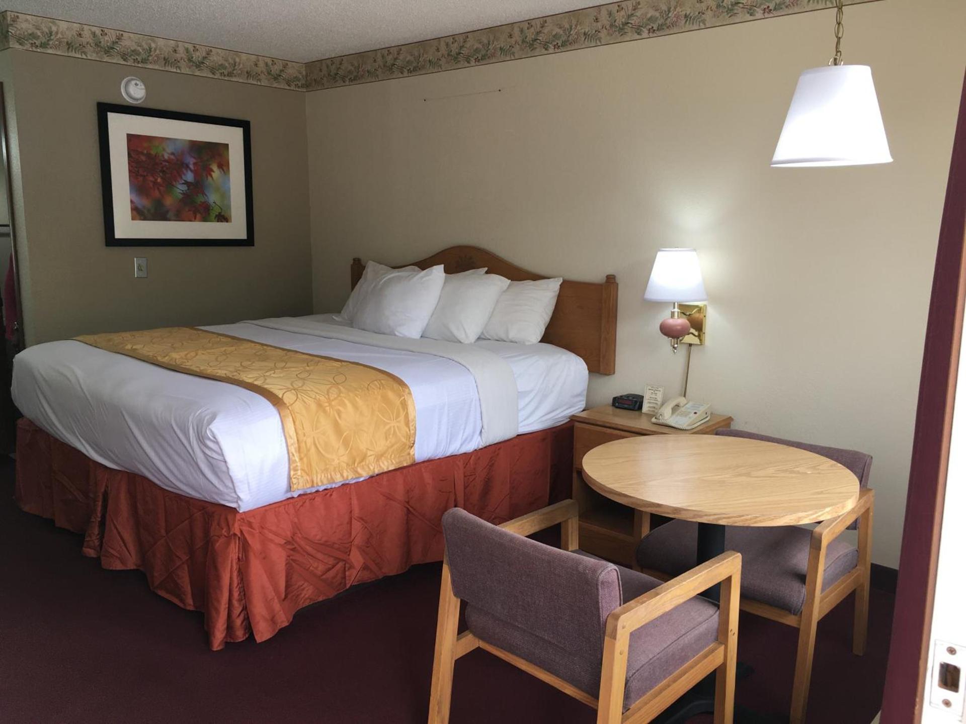 Spinning Wheel Inn photo 13